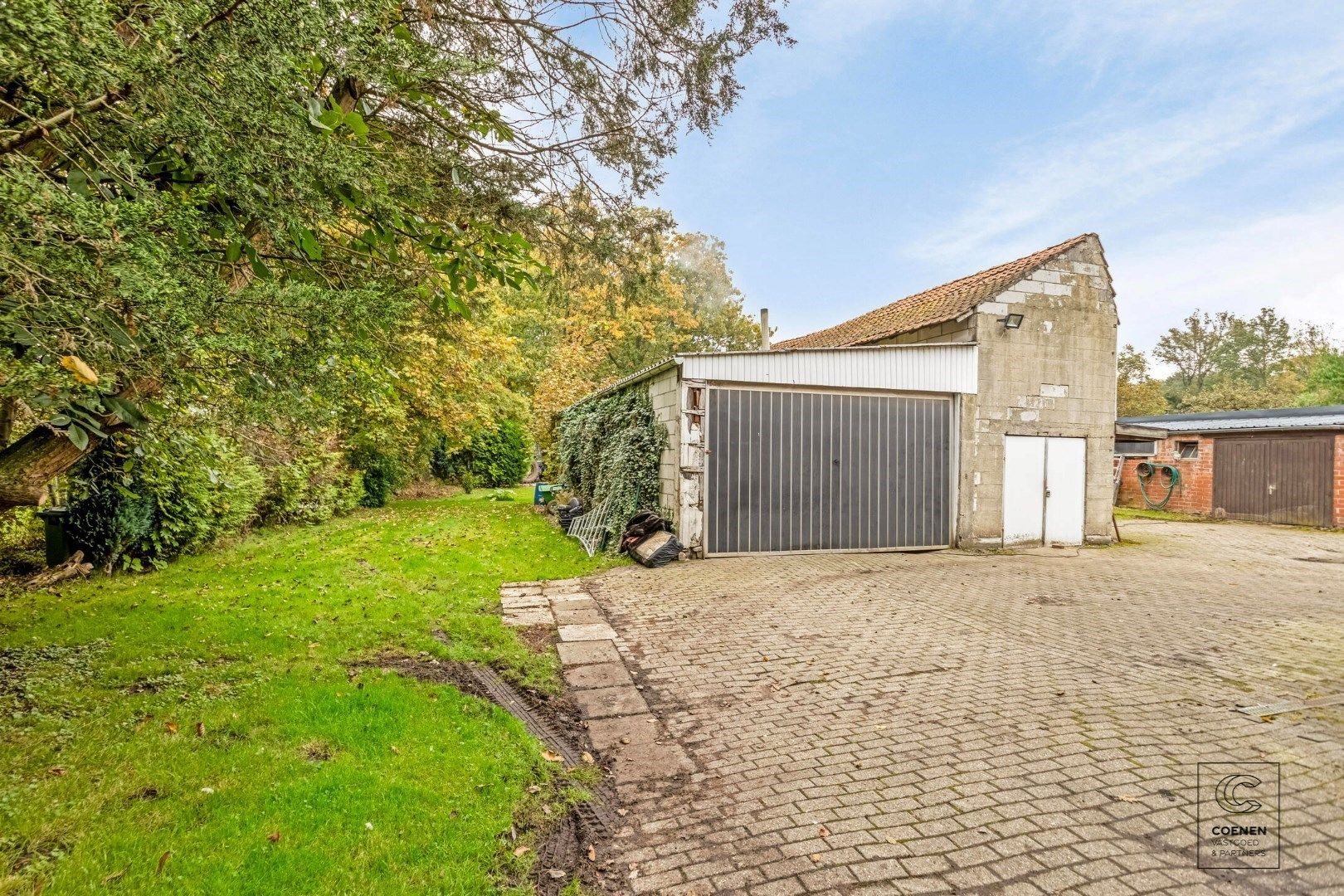 Unieke kans in Westmalle: te renoveren woning met 4 à 5 slpk' s, 236 m² bew. opp. op perceel van 3.990 m²! foto 25