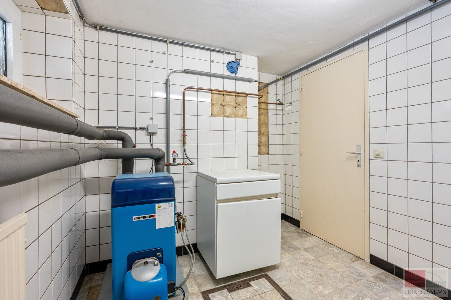 Halfvrijstaande woning uit 1969 op een perceel van 635m², woonopp. 154 m² foto 23