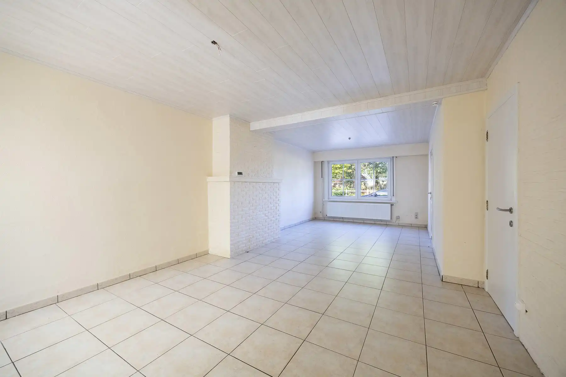 Leuke woning met grote tuin foto 5