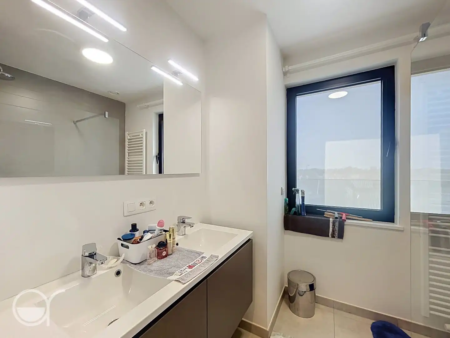 Recent 2 slaapkamerappartement aan de Nieuwevaart foto 6