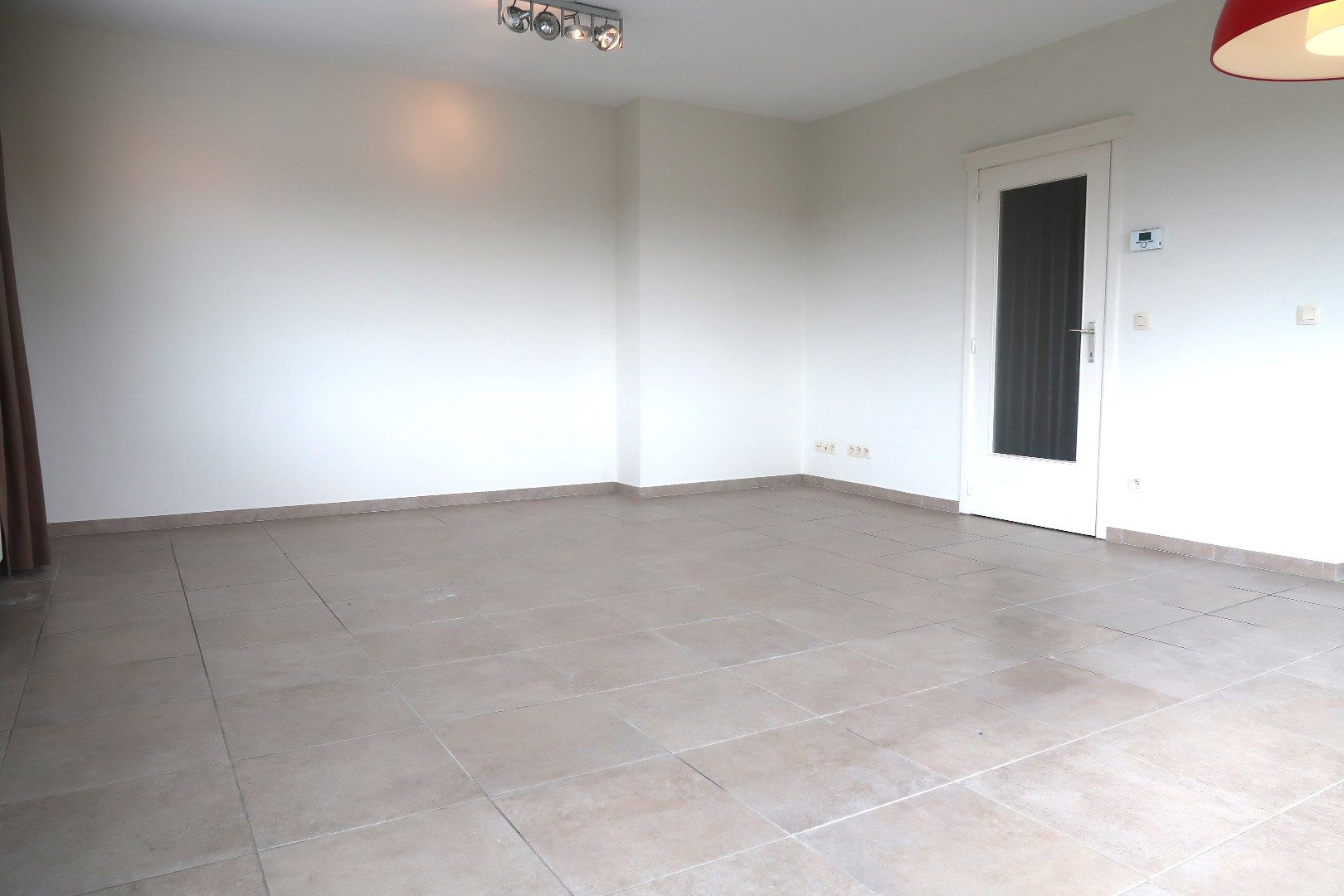 Ruim appartement met 3 slaapkamers foto 5
