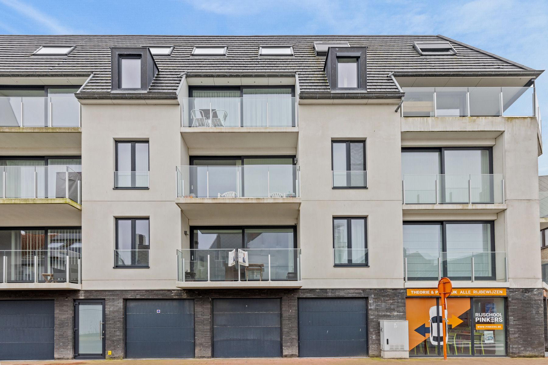  Uitstekend onderhouden 2 slpk appartement in hartje Bredene foto 17