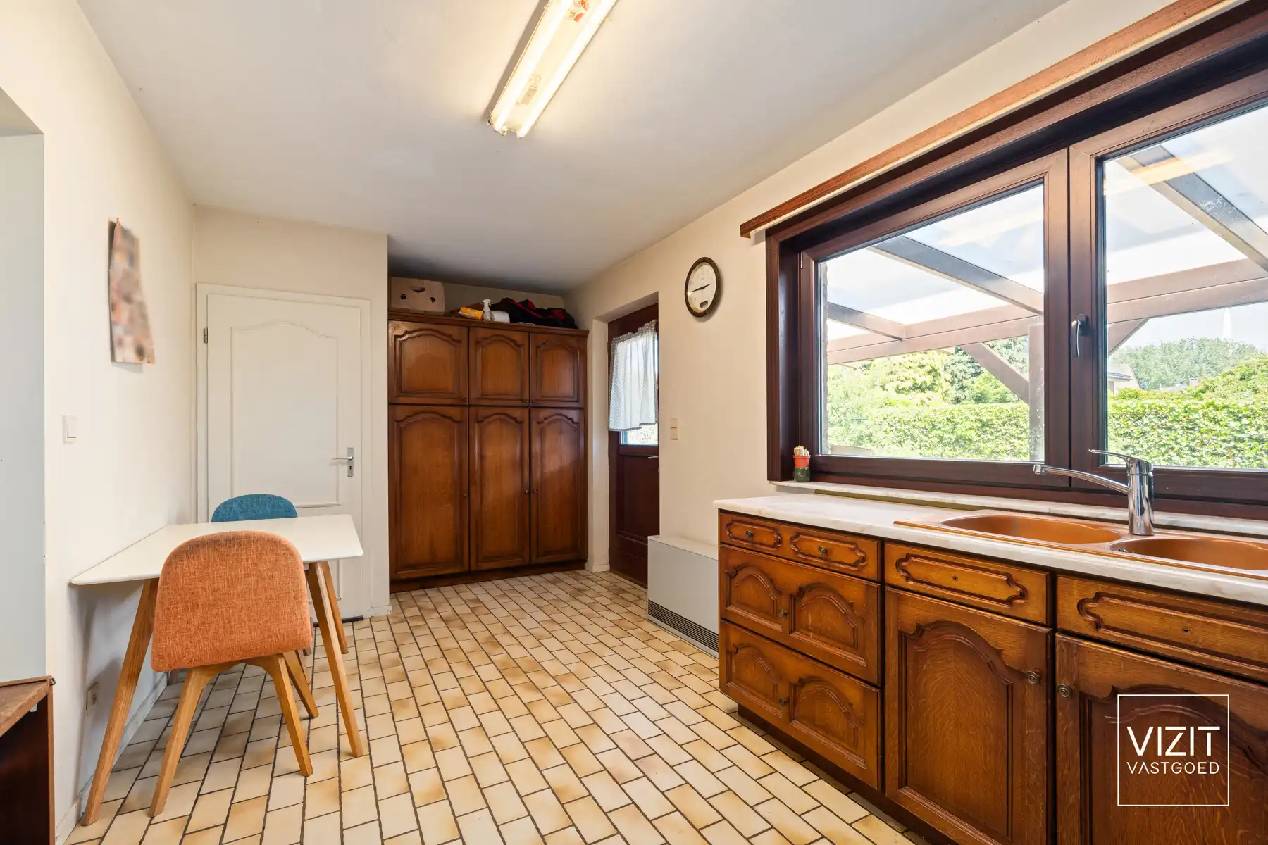 Strategisch gelegen halfopen woning in wijk “Witte Roos” foto 6