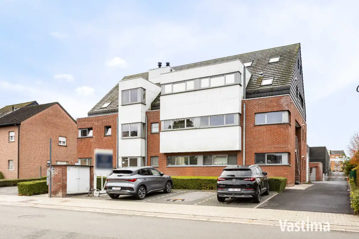 Instapklaar 2-slaapkamerappartement met zuidgericht terras én garage foto {{pictureIndex}}