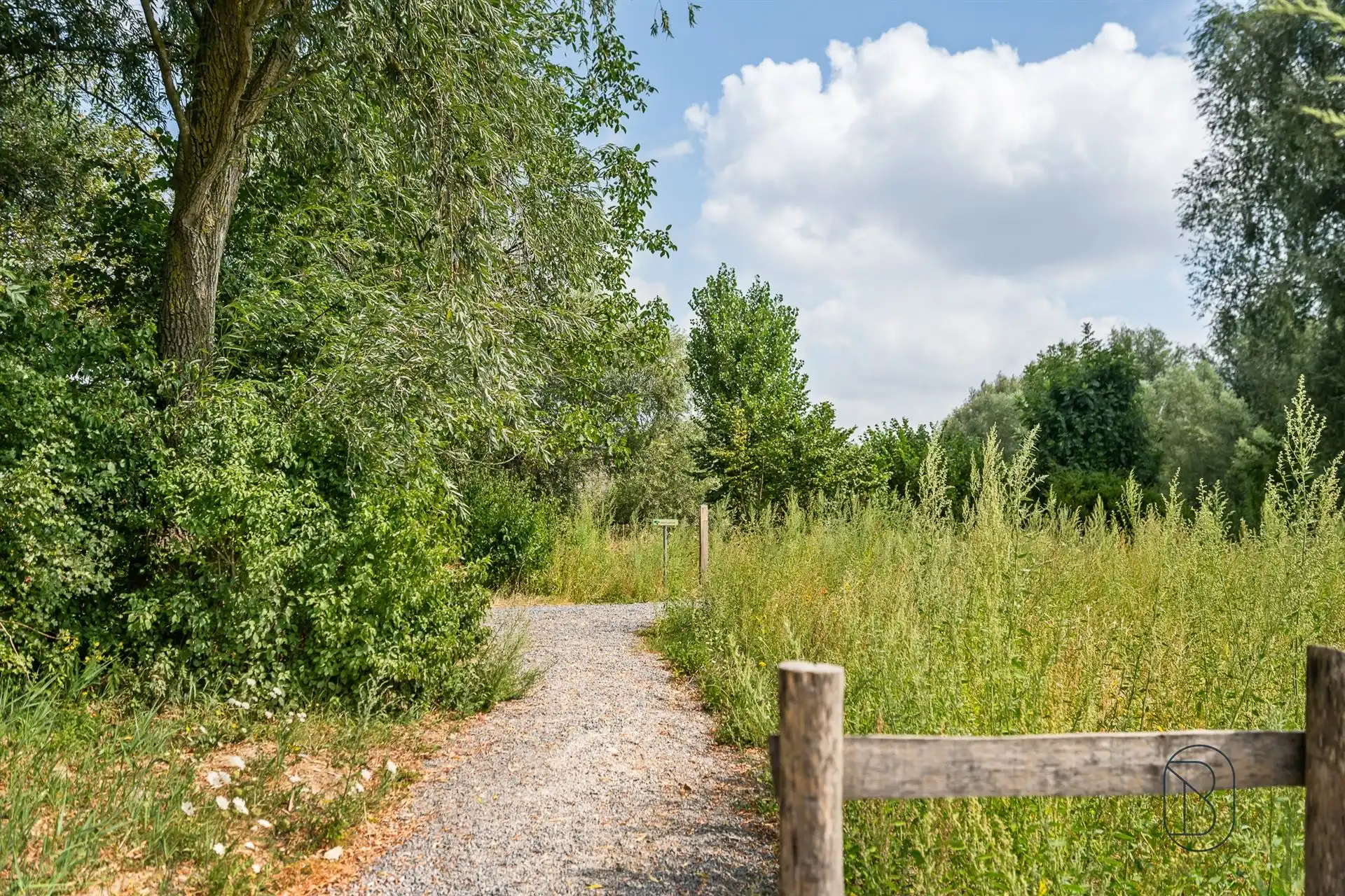 Instapklare woning met 3 slk in een rustige wijk foto 5