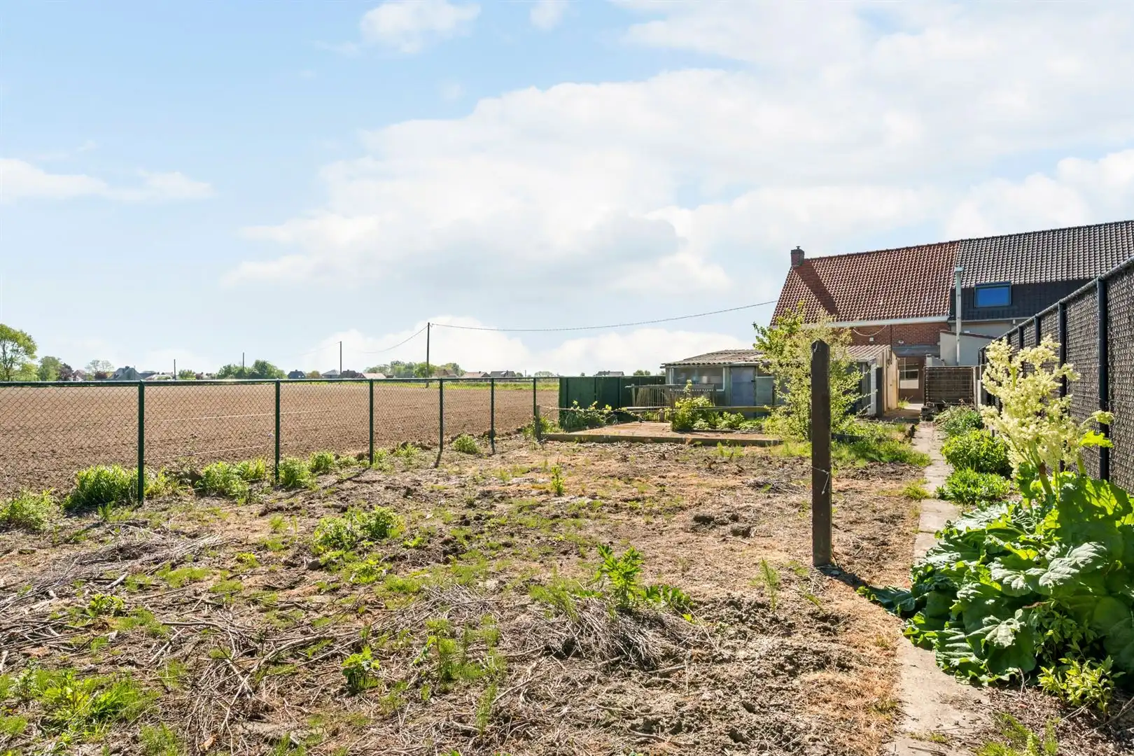 Halfopen bebouwing op 548m² foto 3