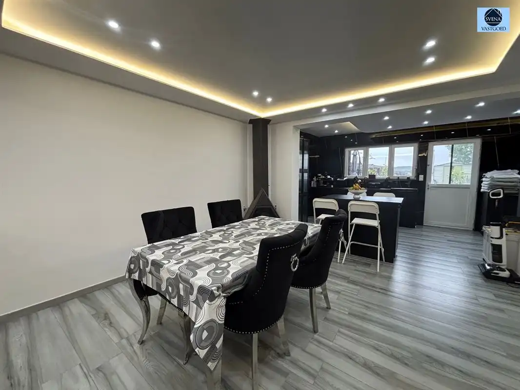 HUIS foto 3