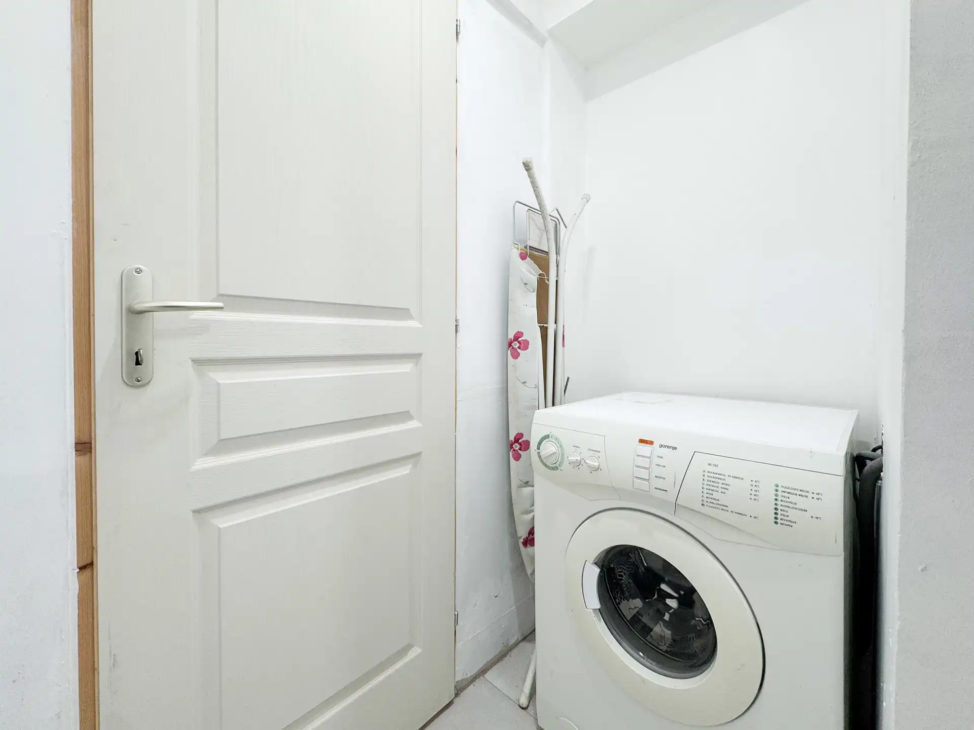 Ruim gelijkvloers pand met talloze mogelijkheden foto 13