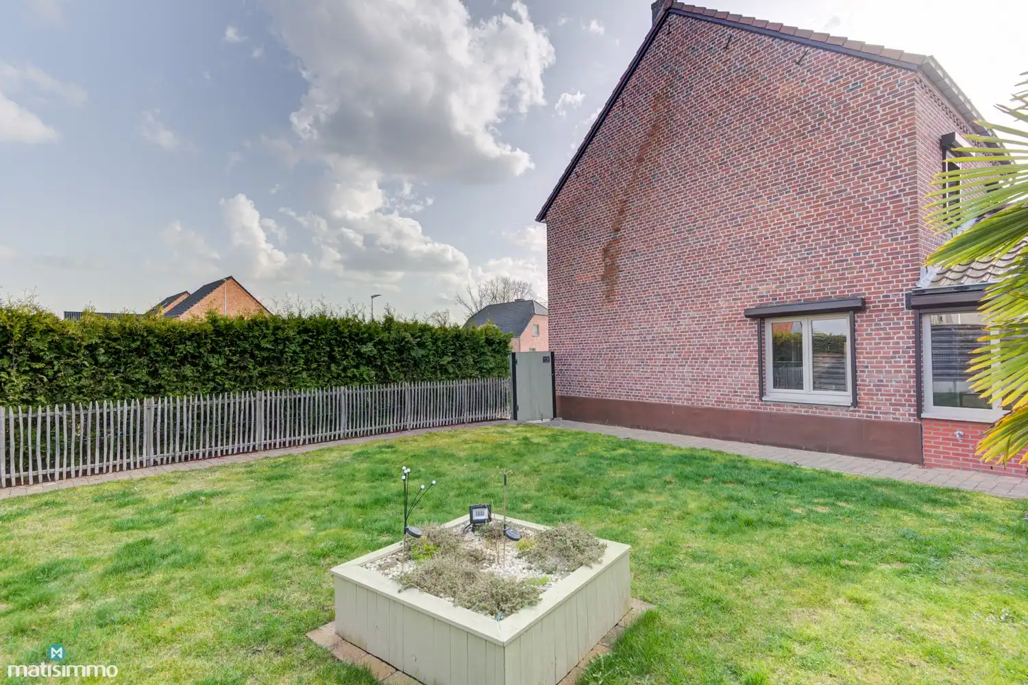 GERENOVEERDE, INSTAPKLARE VRIJSTAANDE WONING MET 3 SLAAPKAMERS IN NEEROETEREN (MAASEIK) foto 28