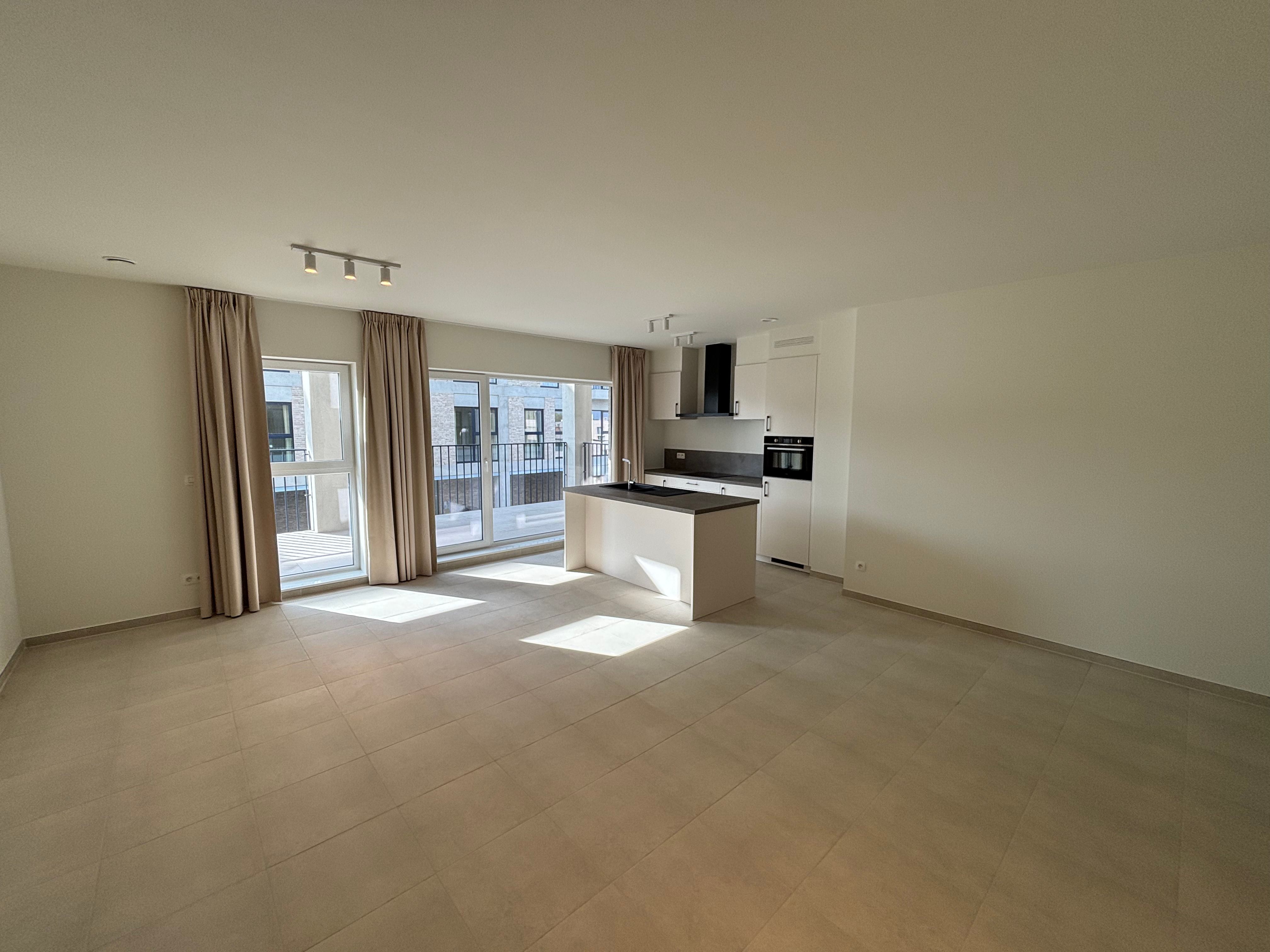 Nieuwbouw 2-slaapkamerappartement met terras foto 4