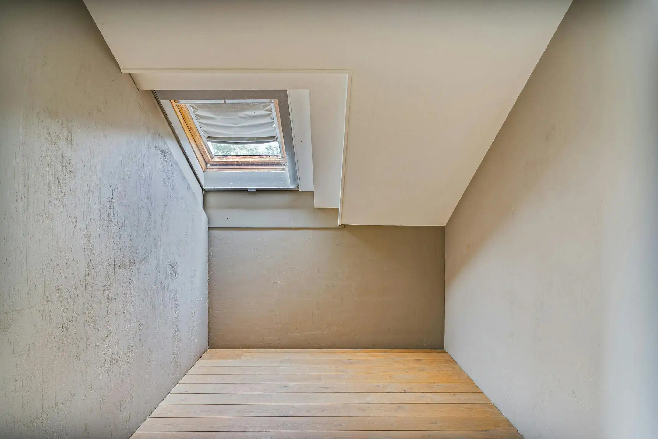 Ruime villa met praktijkruimte te koop in Sint-Baafs-Vijve foto 10