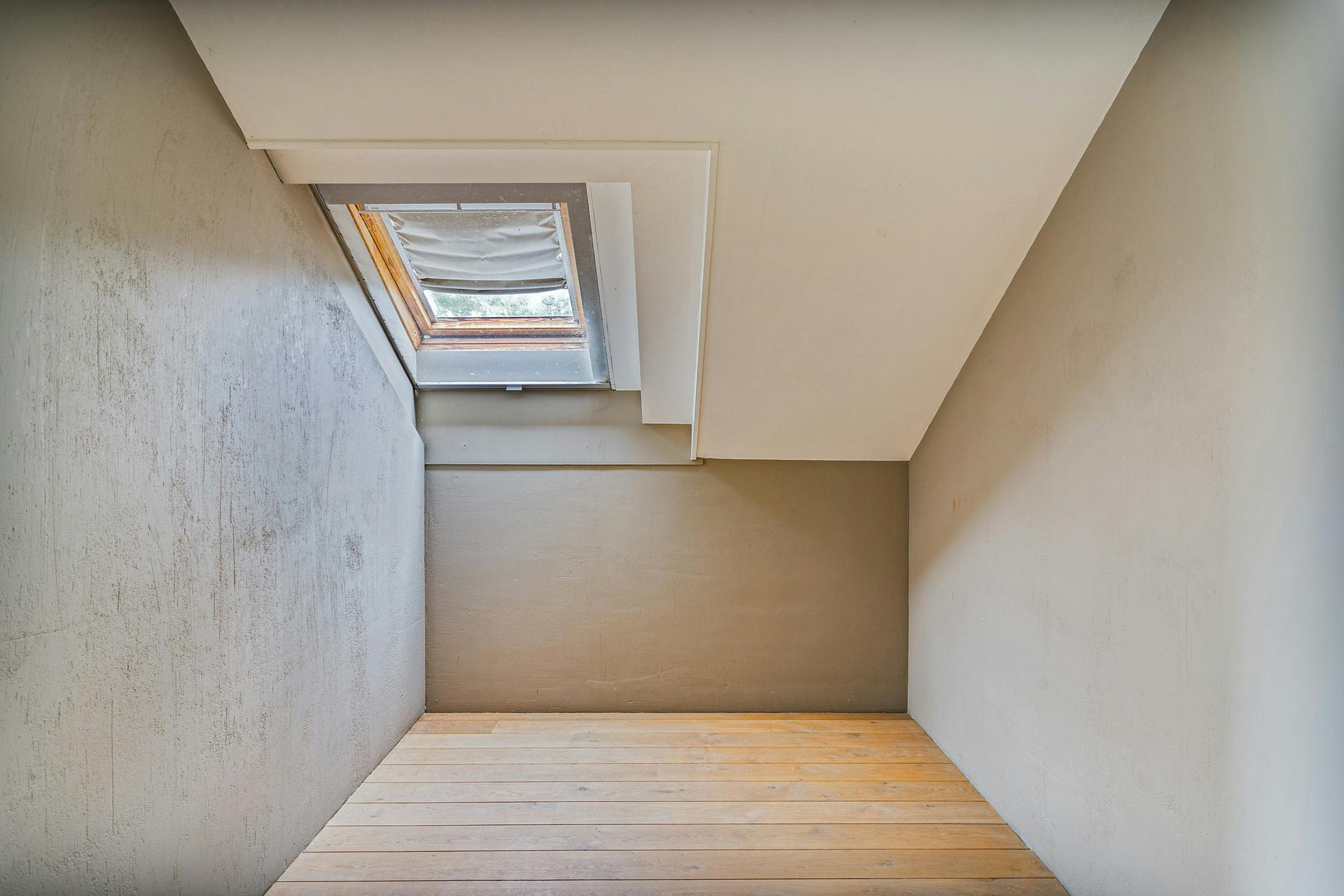 Ruime villa met praktijkruimte te koop in Sint-Baafs-Vijve foto 10