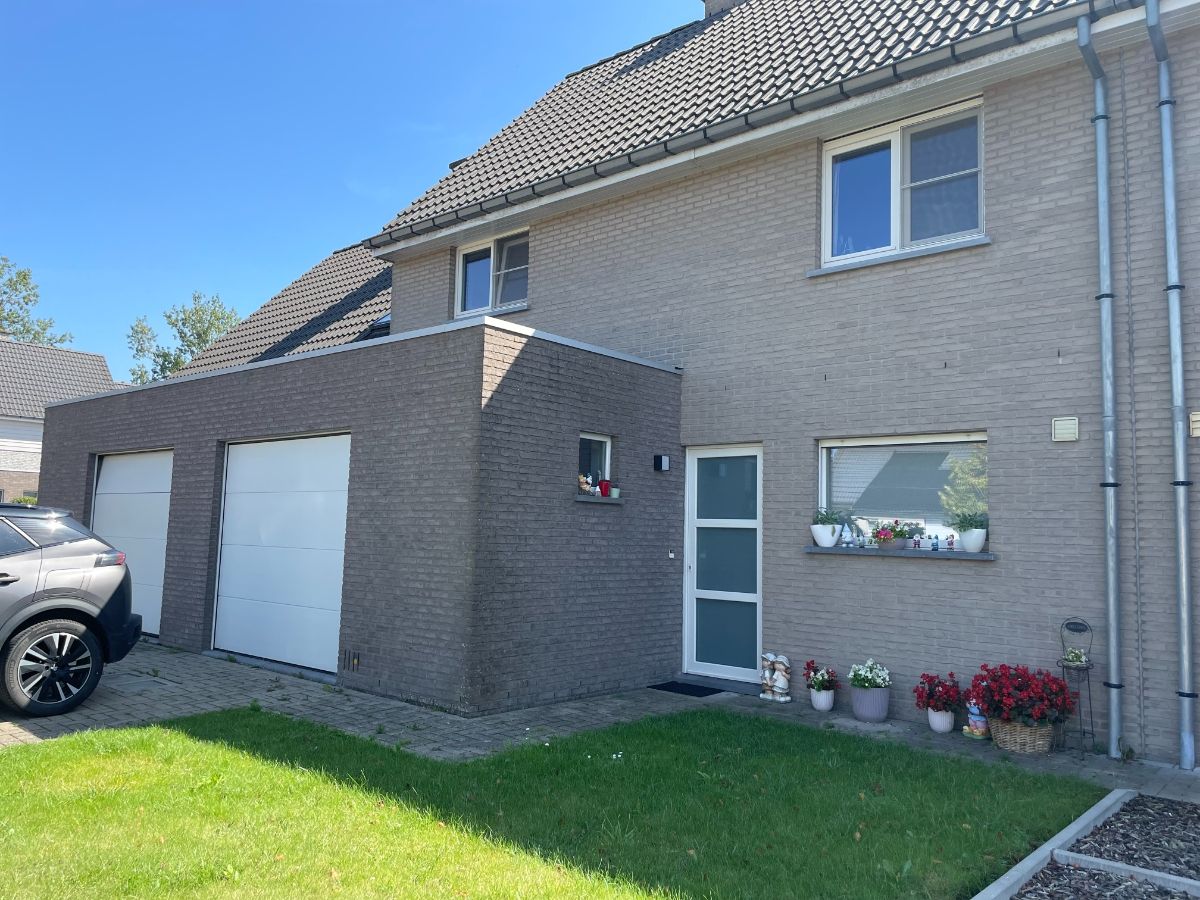 Huis te huur Izegemseaardeweg 221 - 8800 Roeselare