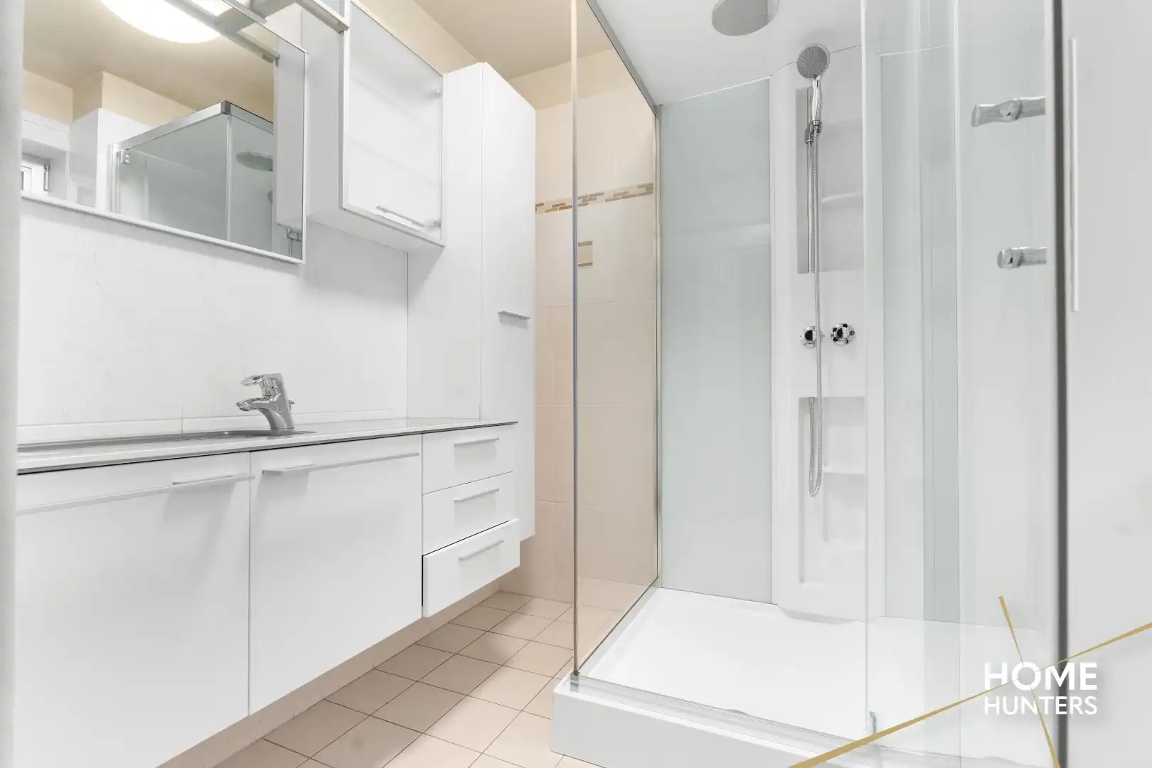 Verrassend ruim 1-slaapkamerappartement foto 13