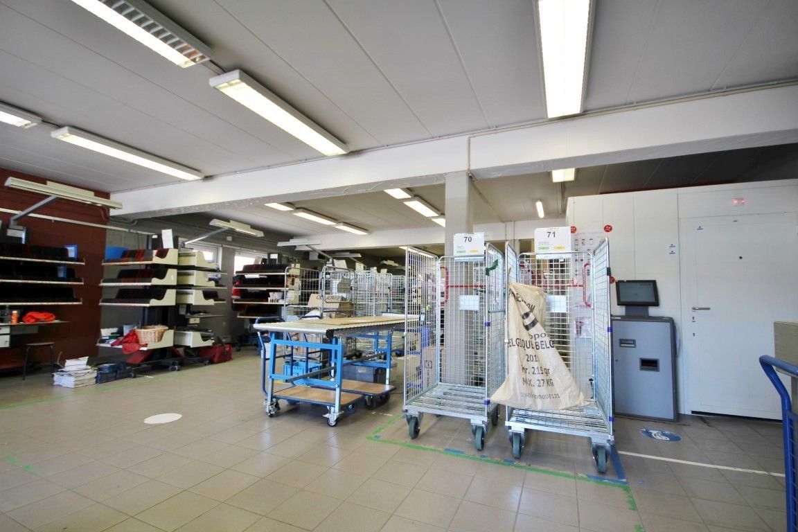 Gelijkvloers handelspand op top locatie in Gingelom! foto 3
