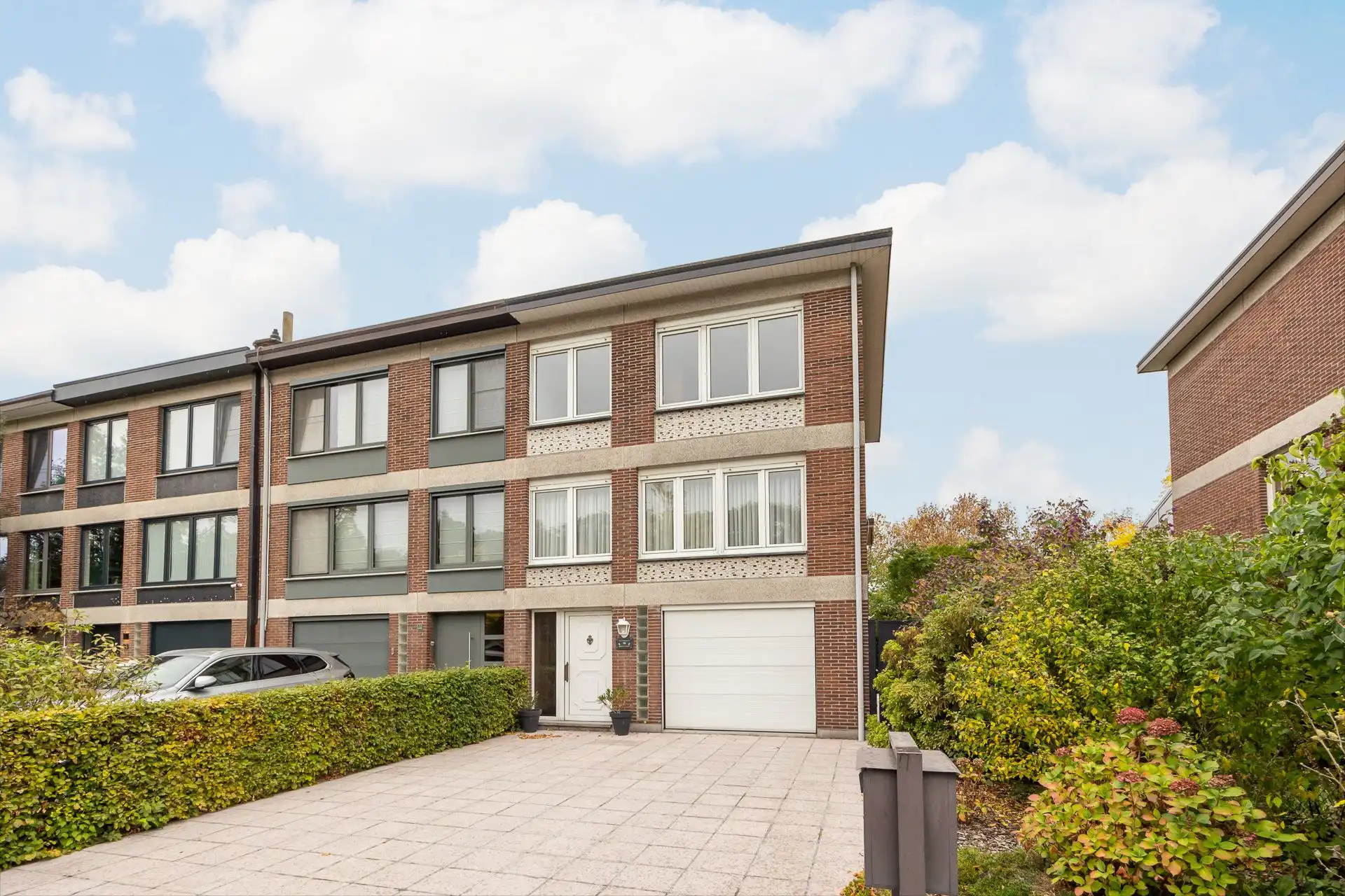 Halfopen bel-etagewoning met 3-4 slaapkamers te Elsdonk foto 3