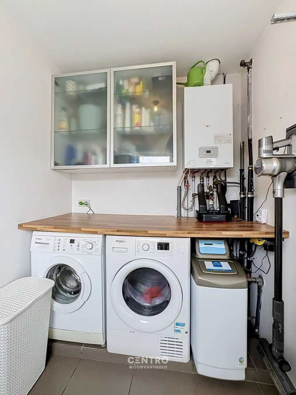 INSTAPKLARE woning met 4 slpks en ZUIDger. tuin! foto 8
