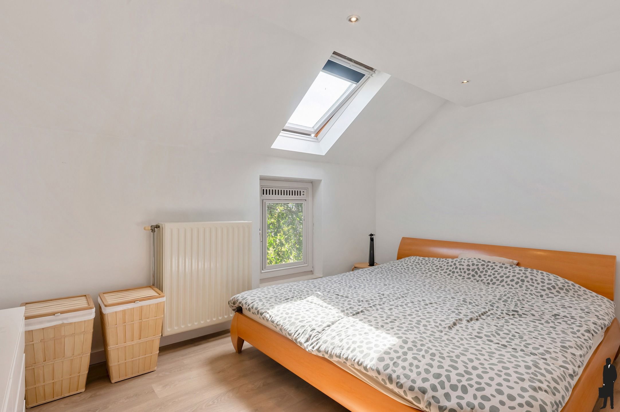 Vrijstaande woning met 3 slpks in doodlopende straat op 543 m². foto 11