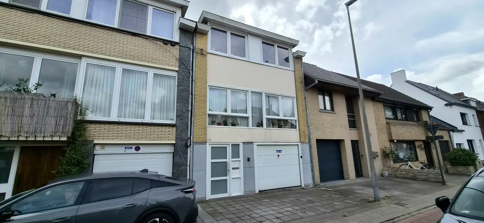 Sint Michiels: Bel-etage woning met 3 slpk en grote tuin foto 2