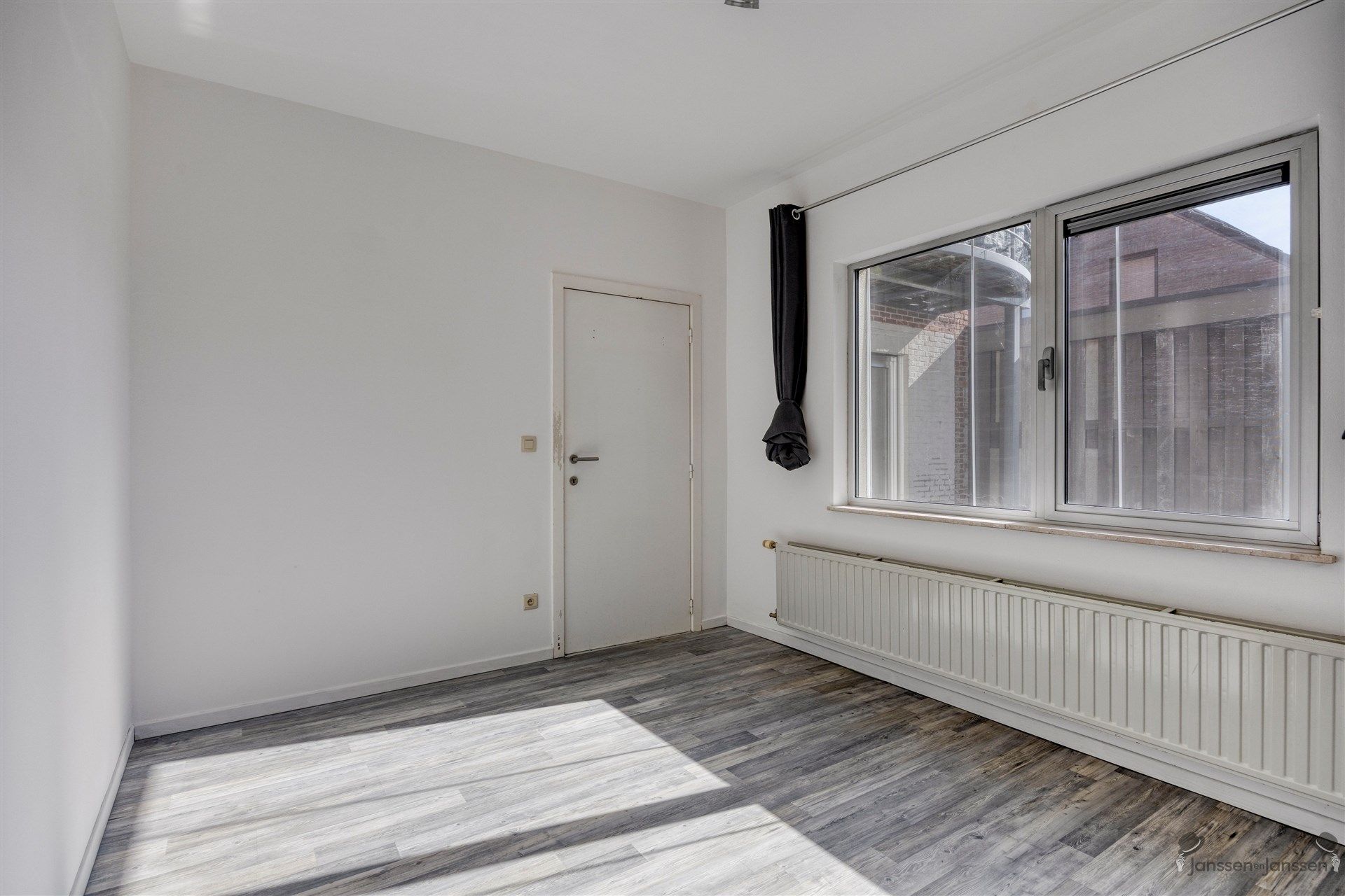 TE HUUR - Rustig gelegen gelijkvloers appartement met tuin te Leopoldsburg foto 14