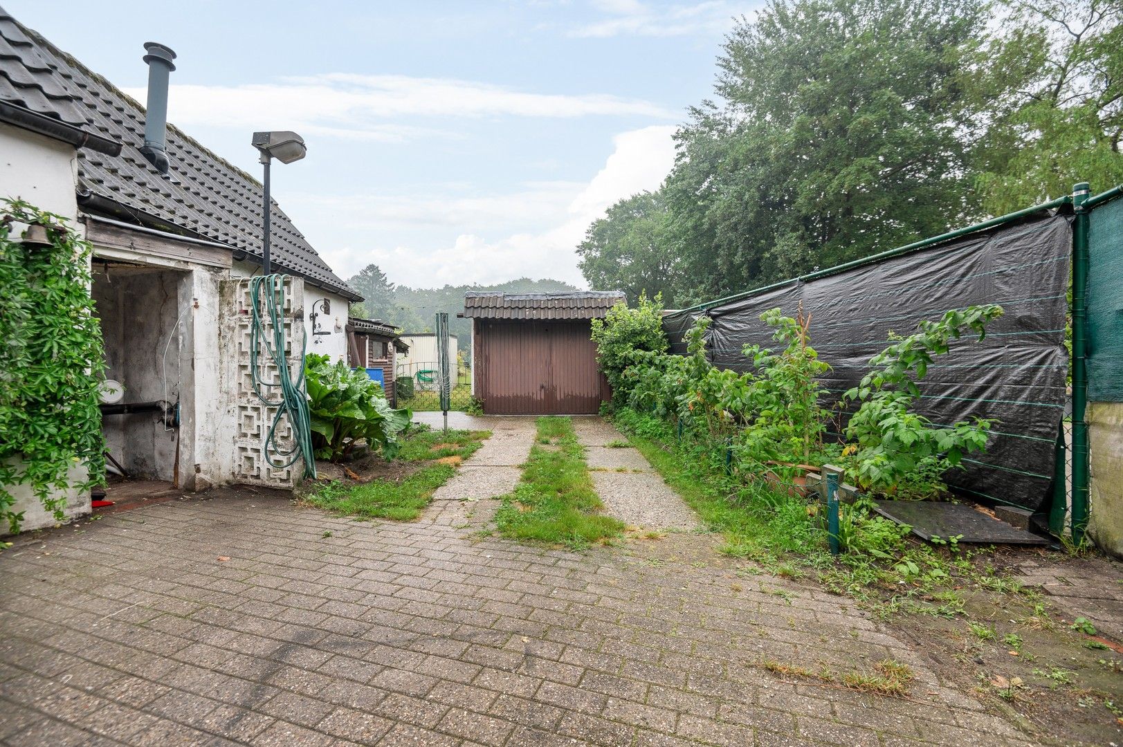 Ruime woning op toplocatie in het groen met zonnige tuin foto 19