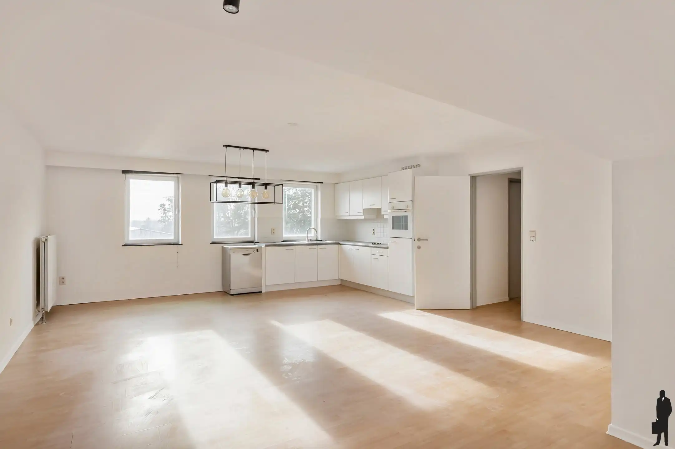 Lichtrijk dakappartement in het centrum van Nieuwmoer foto 4