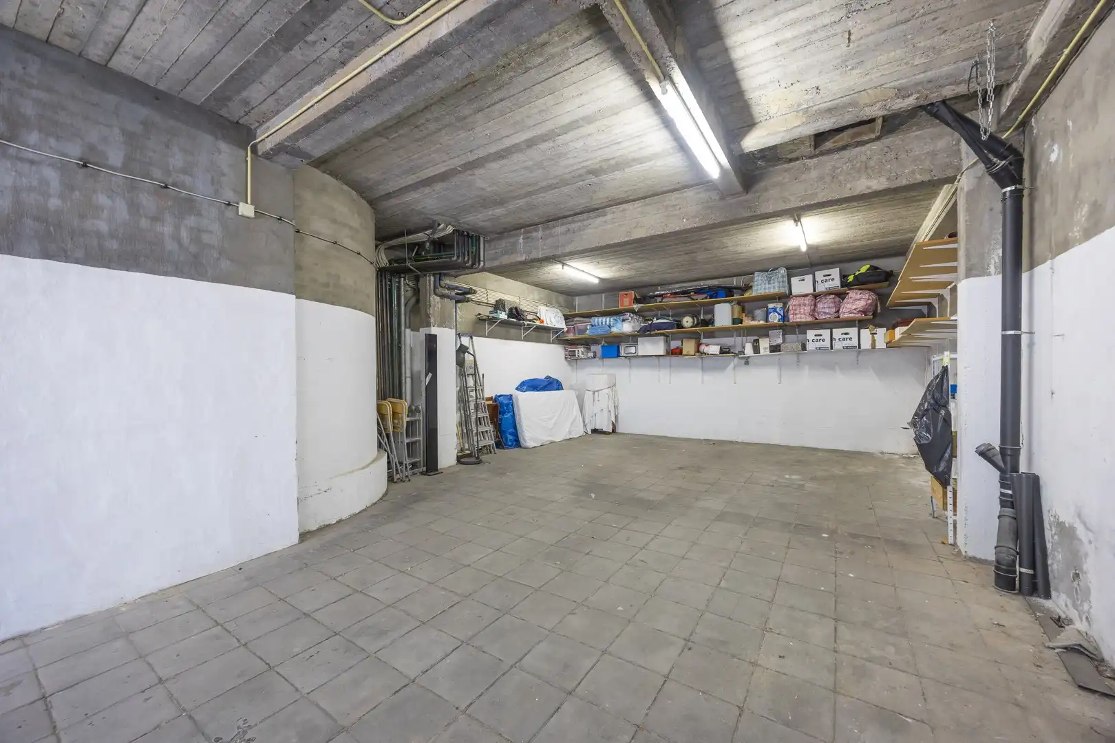 Garage te koop foto 3