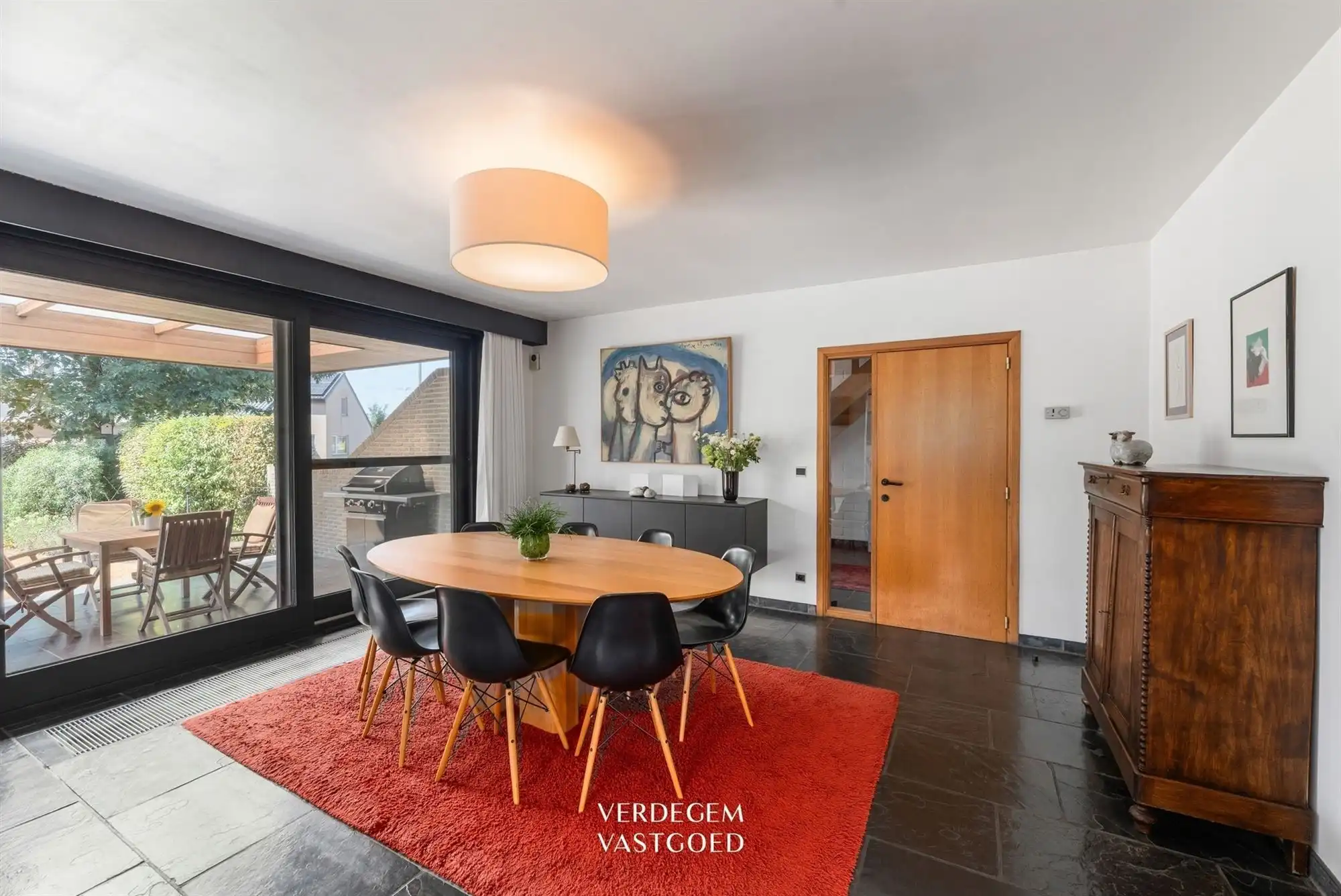 Knappe villa met 4 slaapkamers op een royaal perceel in een rustige woonwijk foto 7