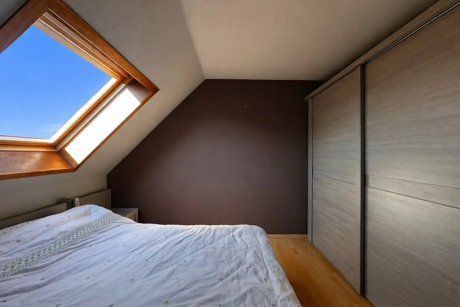 Grote woning met garage en tuin te Knokke  foto 18