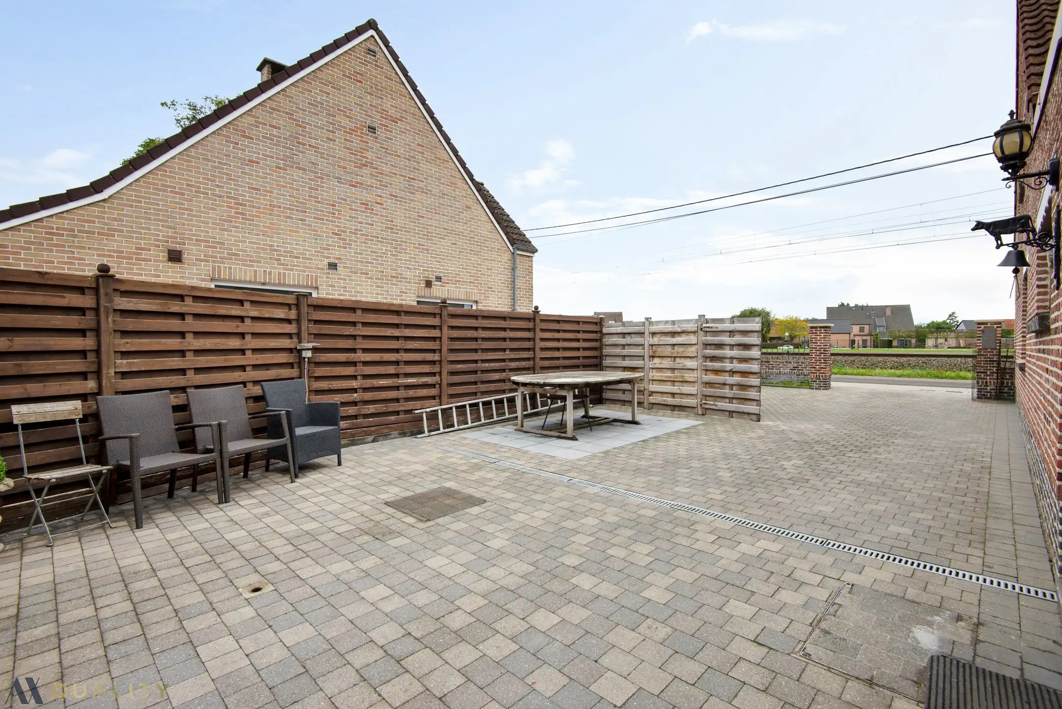 Deze instapklare ééngezinswoning met 3 slpk., ruime koer (146 m²), garage (26 m²) en diverse bergruimtes op een terrein van 301 m² foto 27