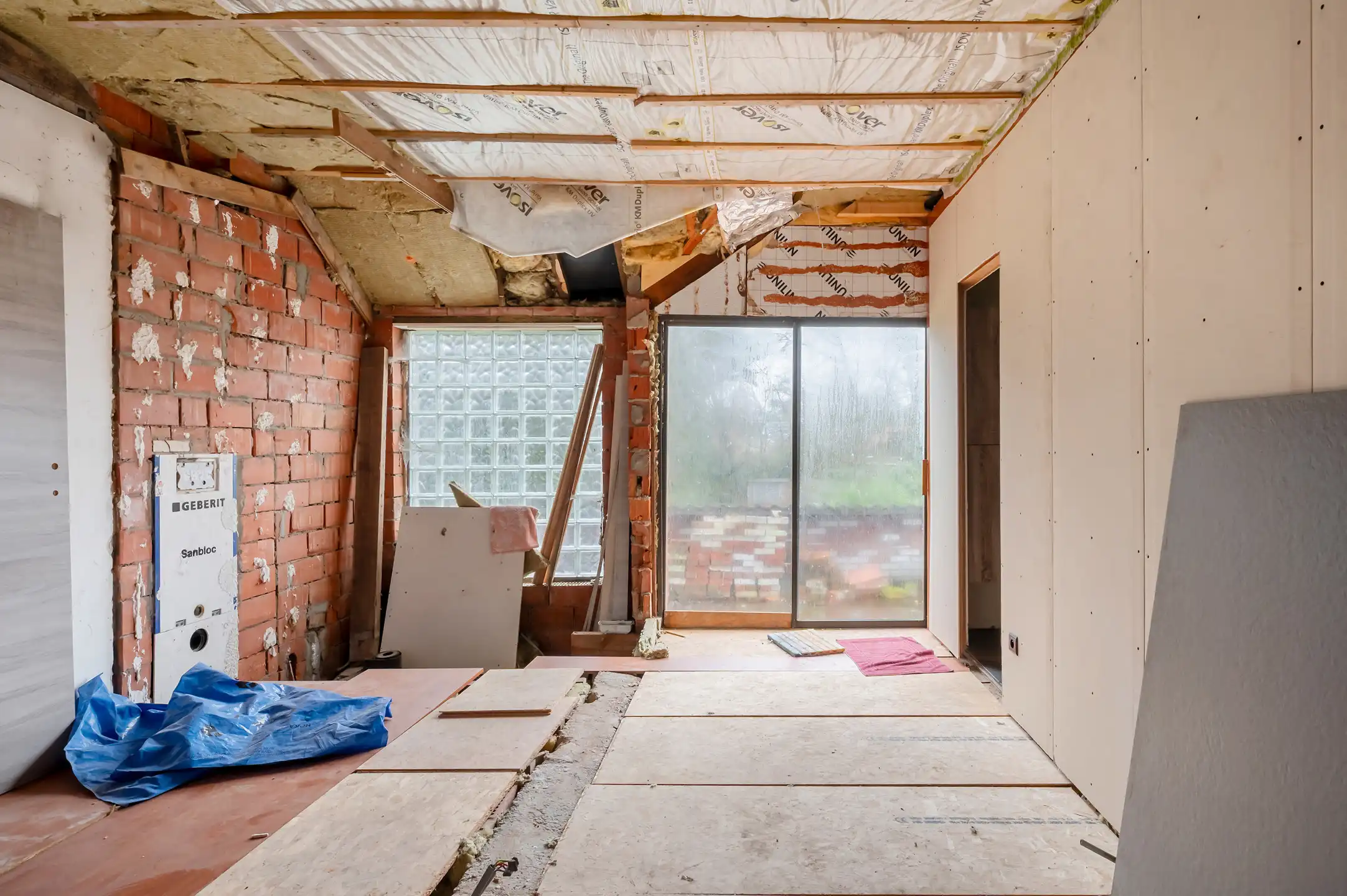 Te renoveren woning met groene tuin te  Heide  foto 11