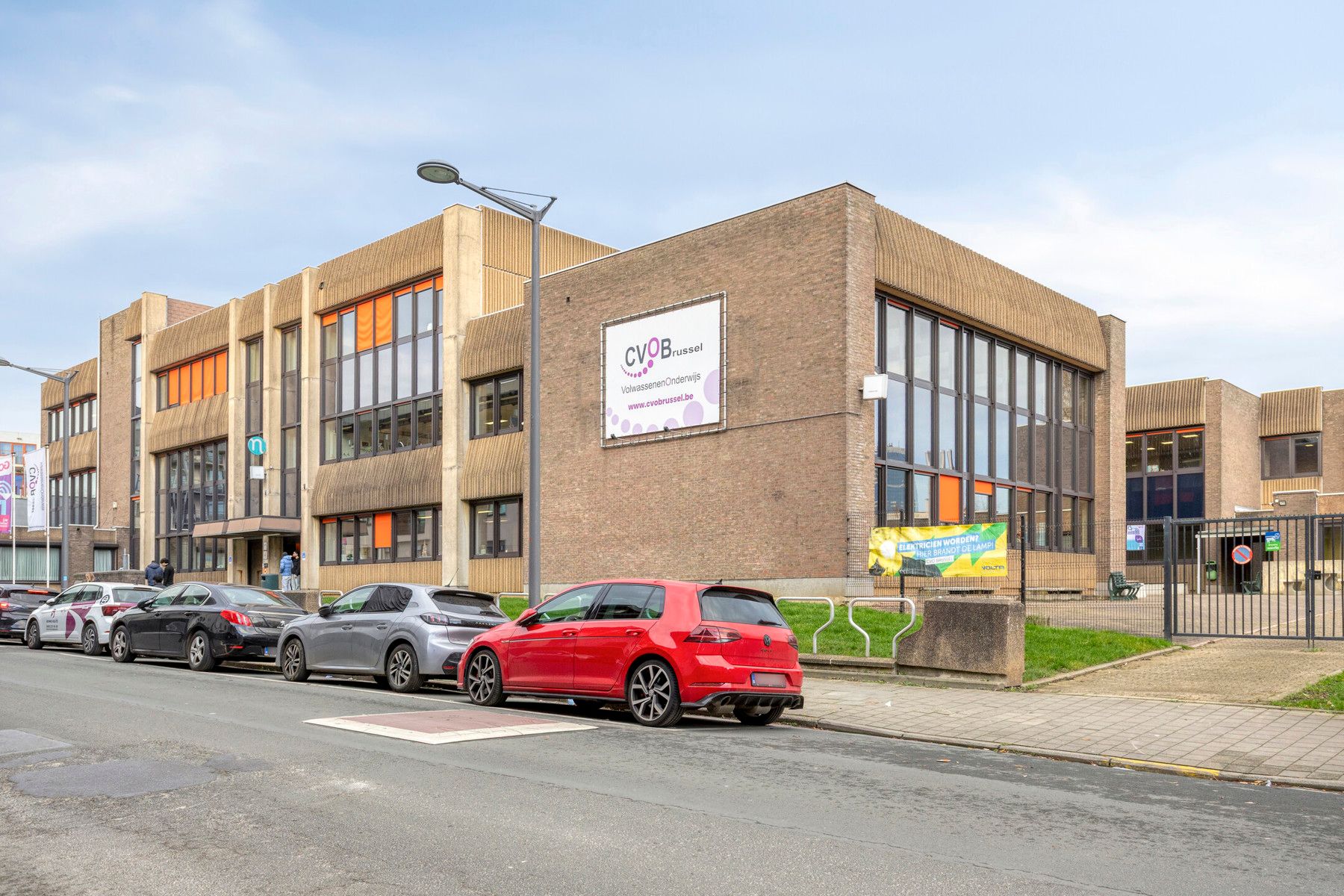 Leemans Immobiliën biedt u dit energiezuinige appartement aan met een adembenemend uitzicht over Brussel. foto 24