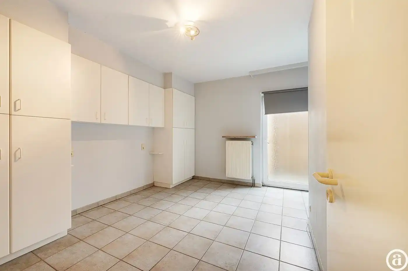 Te renoveren gelijkvloers appartement op topligging nabij het Rubensplein.  foto 10