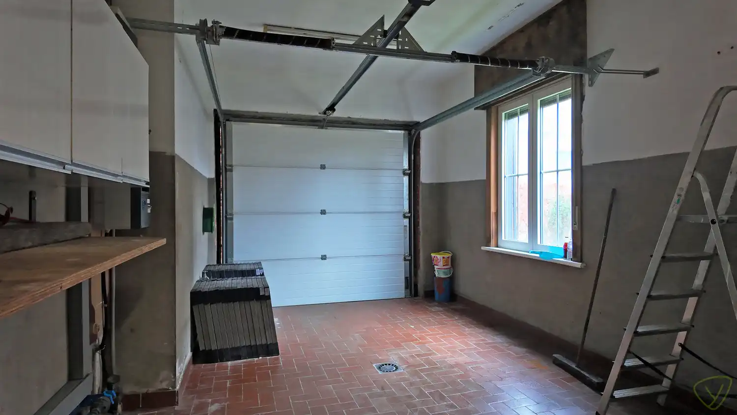 Zonnig en rustig gelegen alleenstaande woning te Eeklo! foto 6