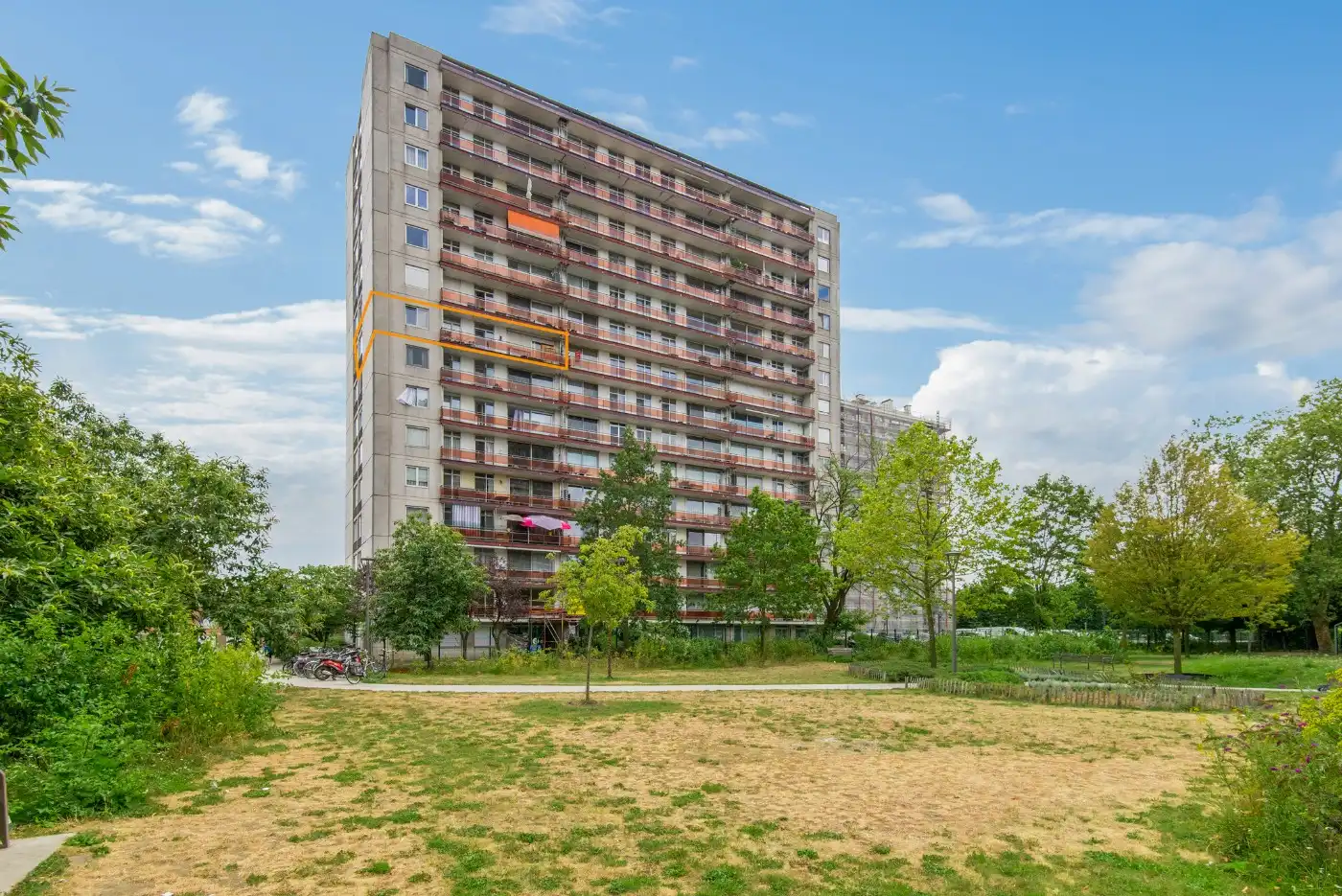 Ruim 3-slpk. appartement met terras en prachtig zicht in Berchem foto 22