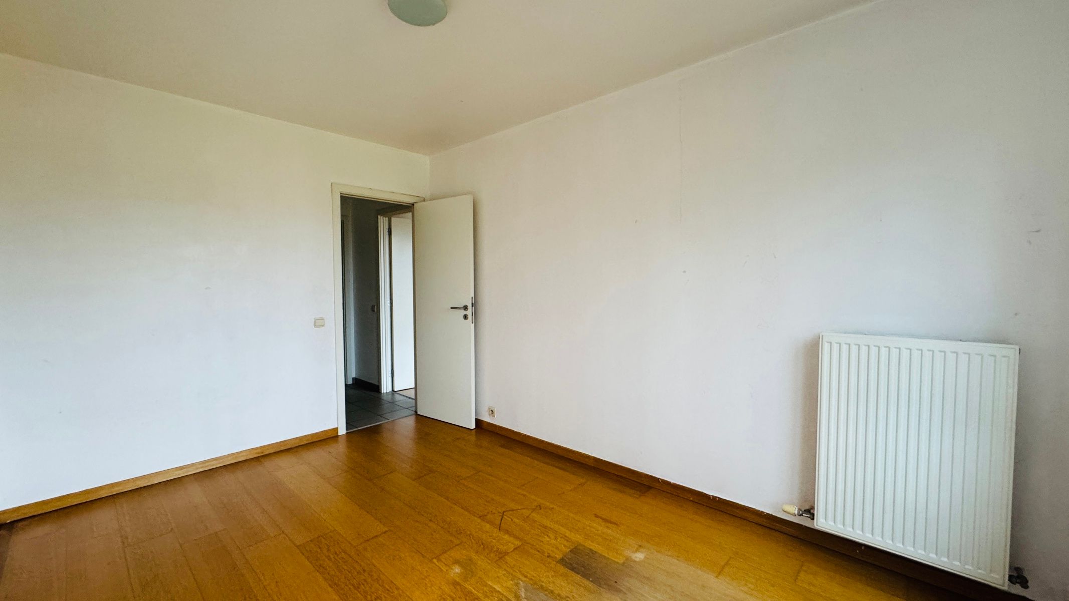 Zeer aangenaam en centraal gelegen 3 slaapkamer appartement  foto 19