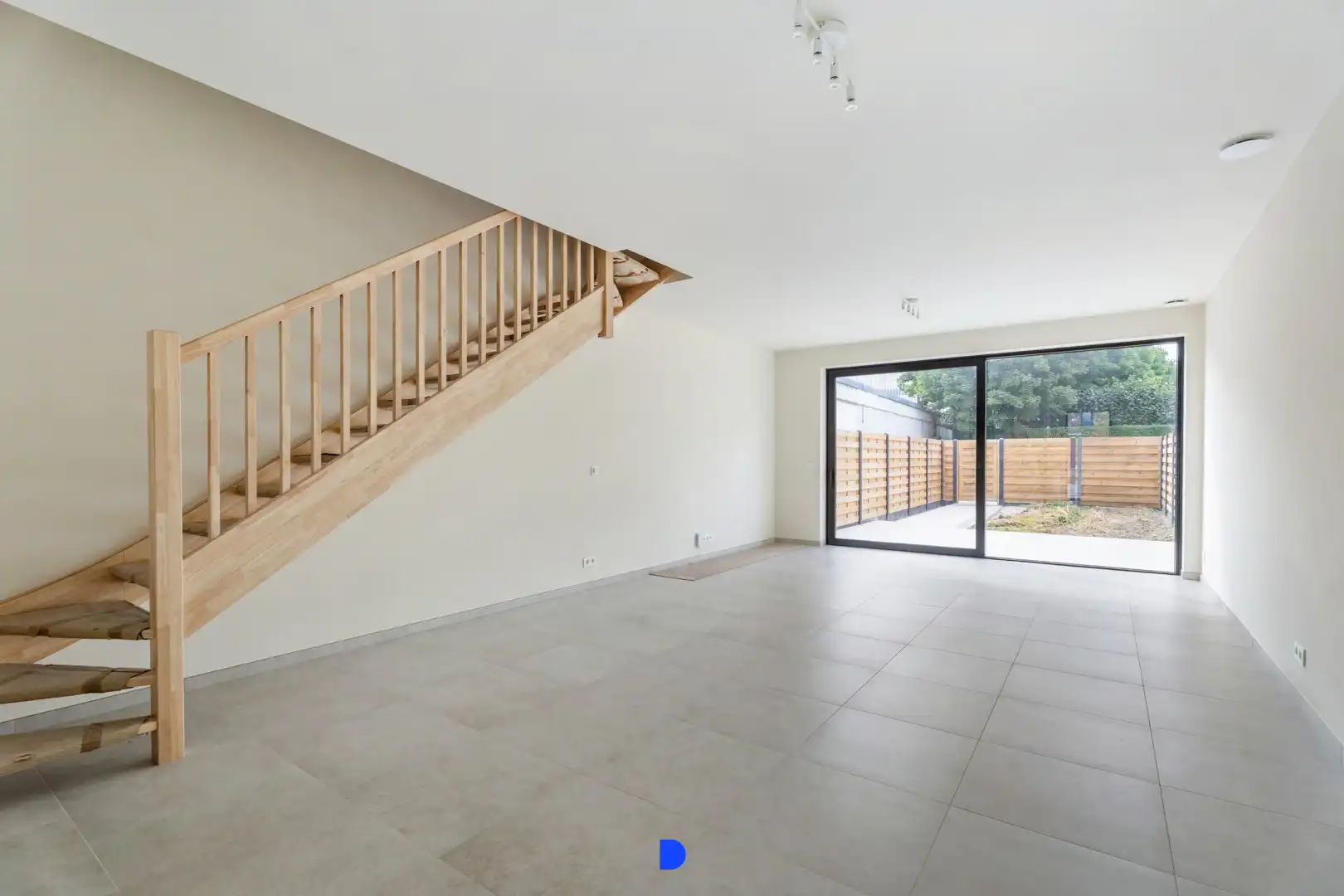 Prachtige nieuwbouwwoning in het centrum van Oostnieuwkerke foto 6