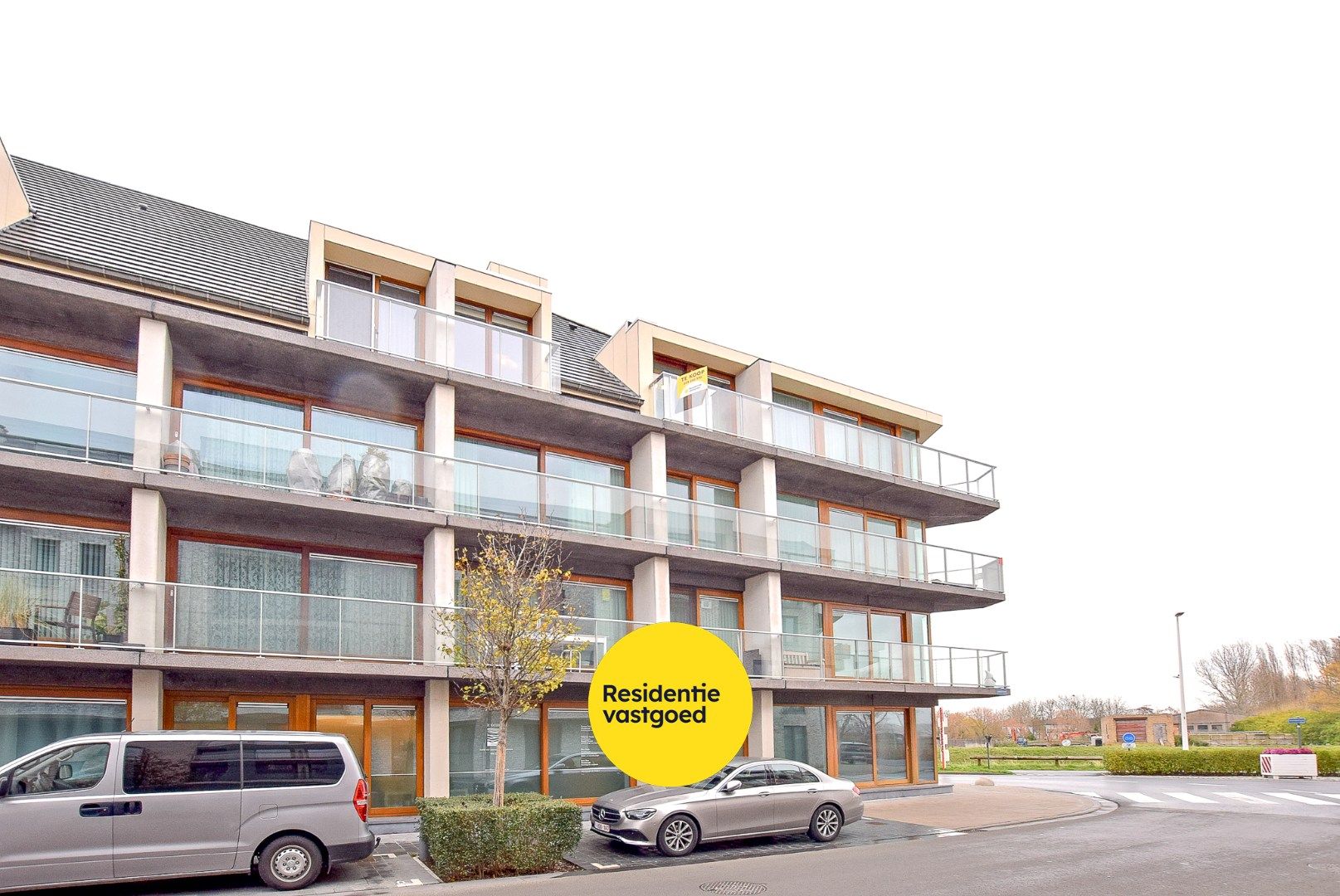 Instapklaar duplex appartement met uitzicht op het water te Nieuwpoort.  foto 9