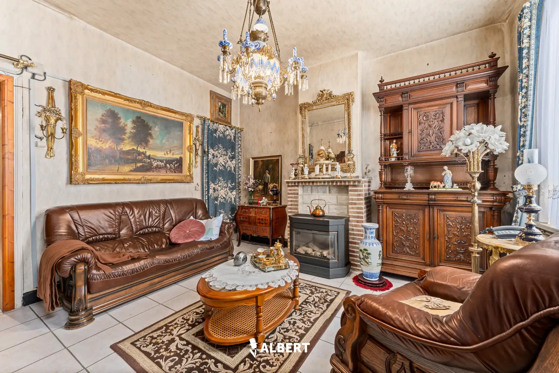 Charmante woning met renovatiepotentieel foto 3