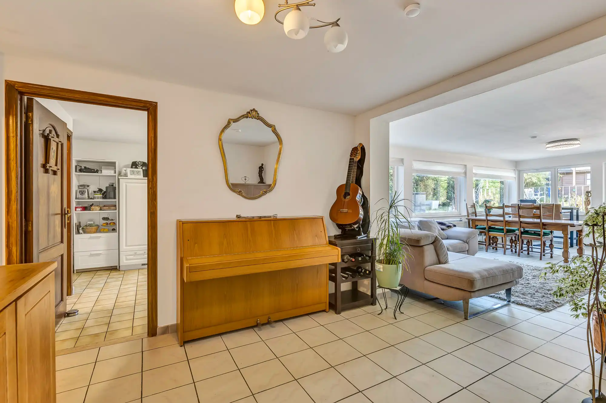 Gelijkvloers appartement met 3 slaapkamers en tuin! foto 5