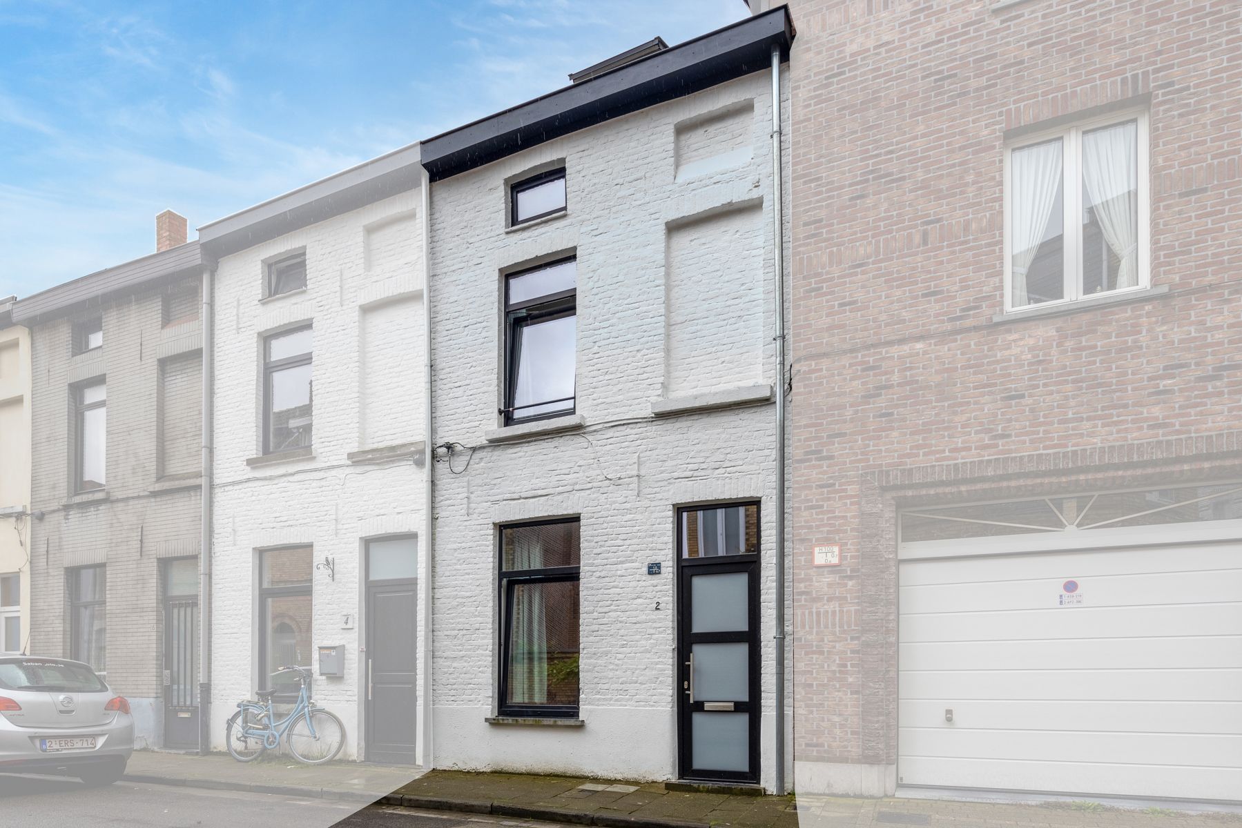 Vernieuwde woning met 1 slaapkamer en koer te koop! foto 2