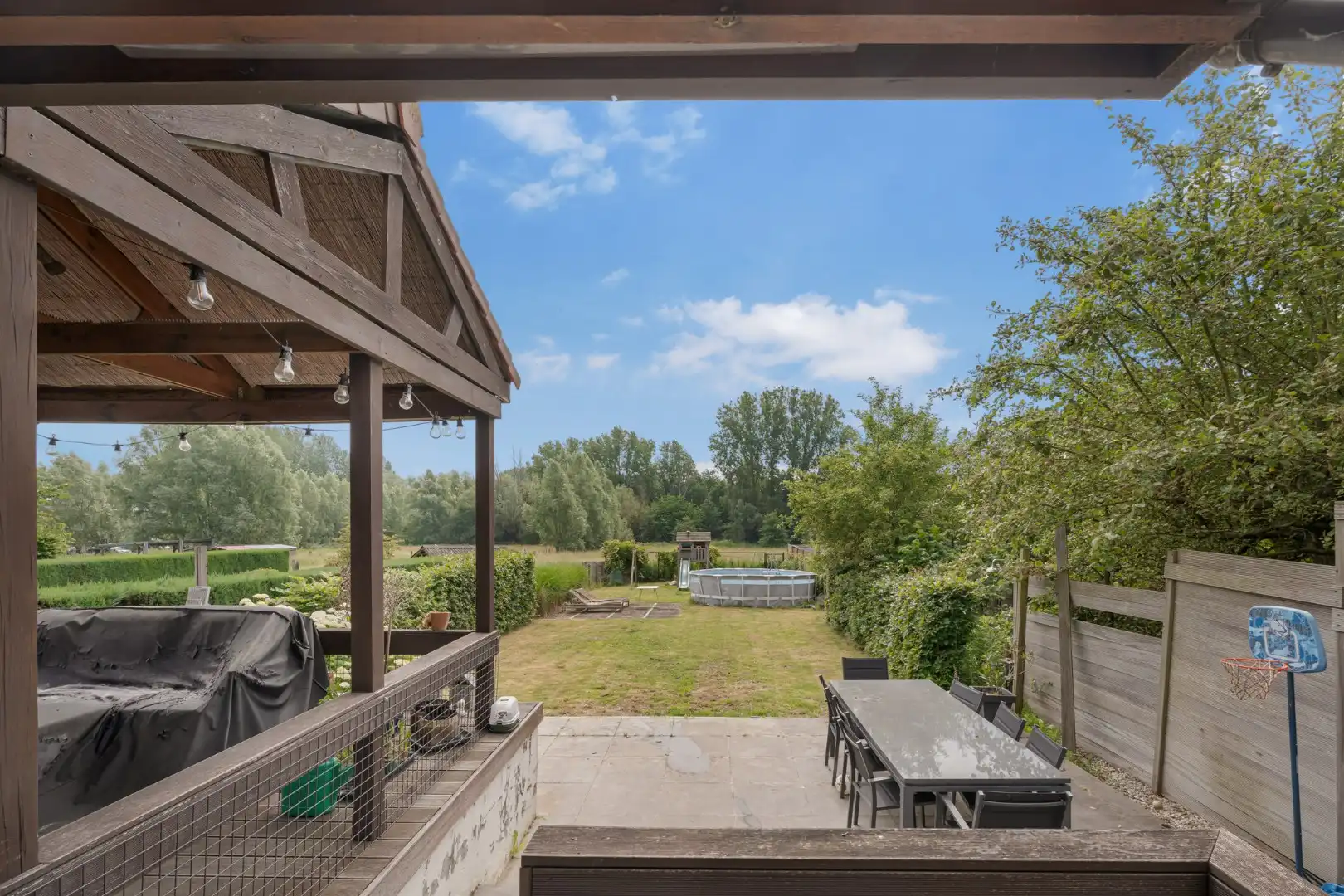 Zeer ruime instapklare eengezinswoning met aangename, zonnige tuin! foto 28