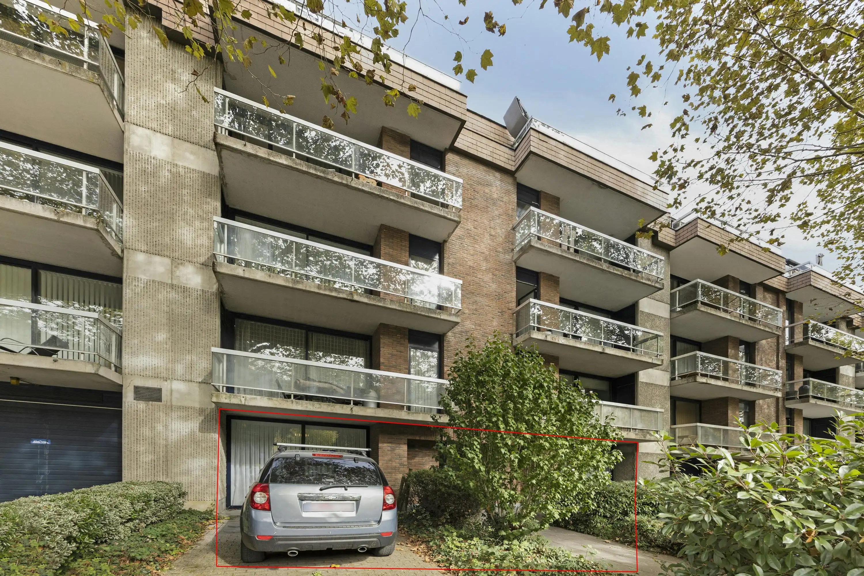 3-slaapkamerappartement met terras en parking in Laken foto 5