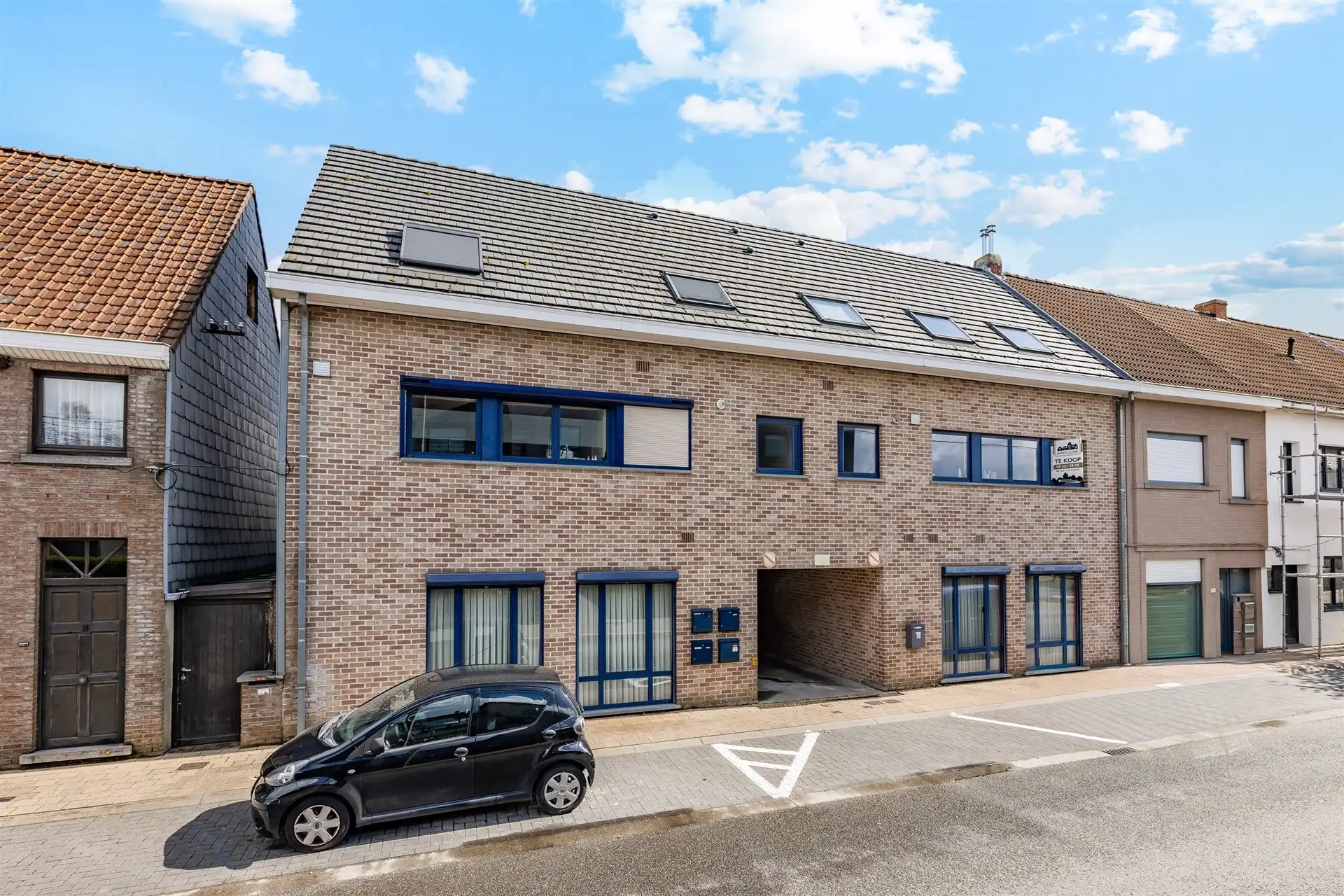 Rustig gelegen duplex appartement met carport foto 21