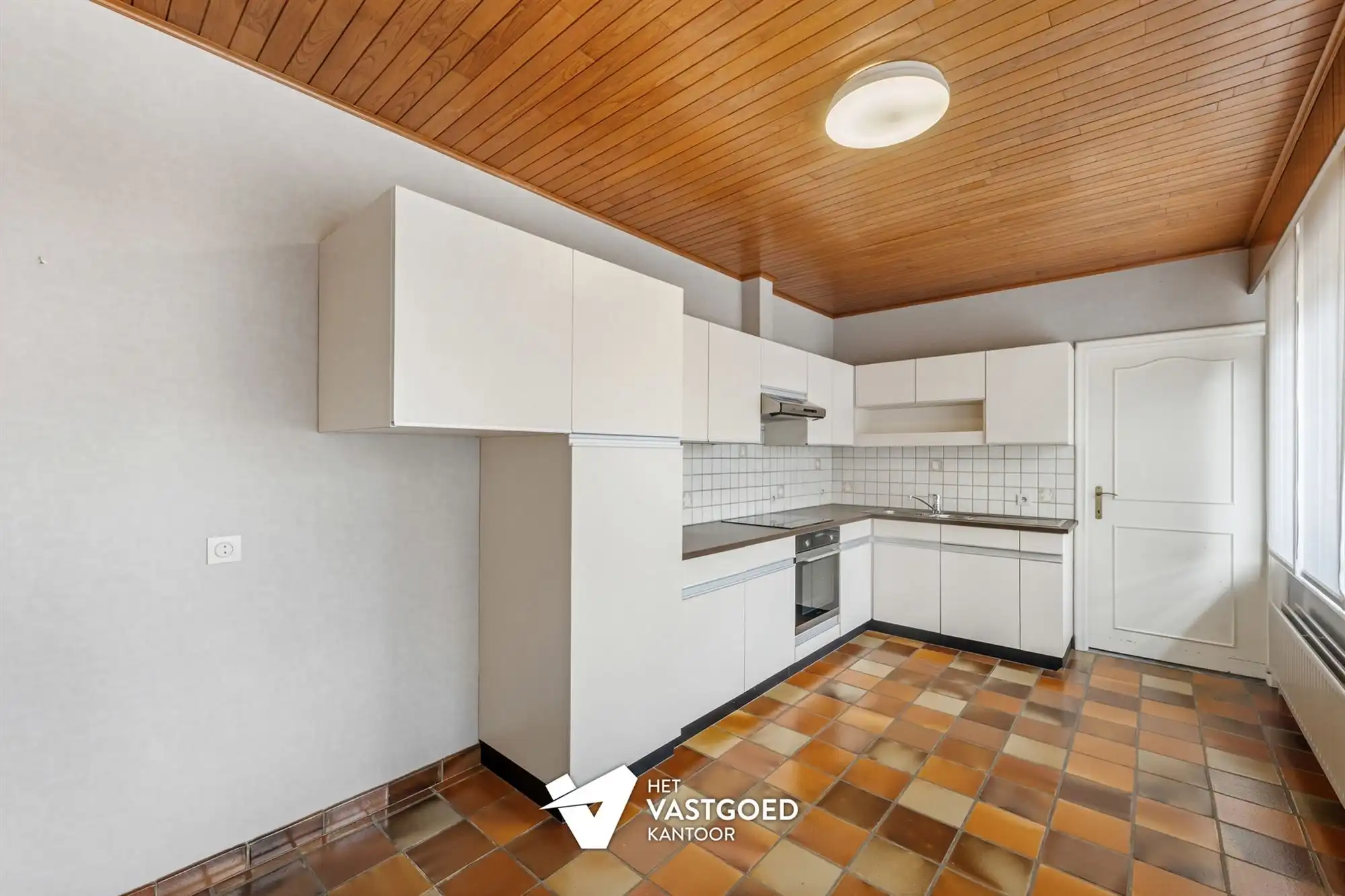 INSTAPKLARE GELIJKVLOERSE WONING OP RUSTIGE LIGGING foto 9