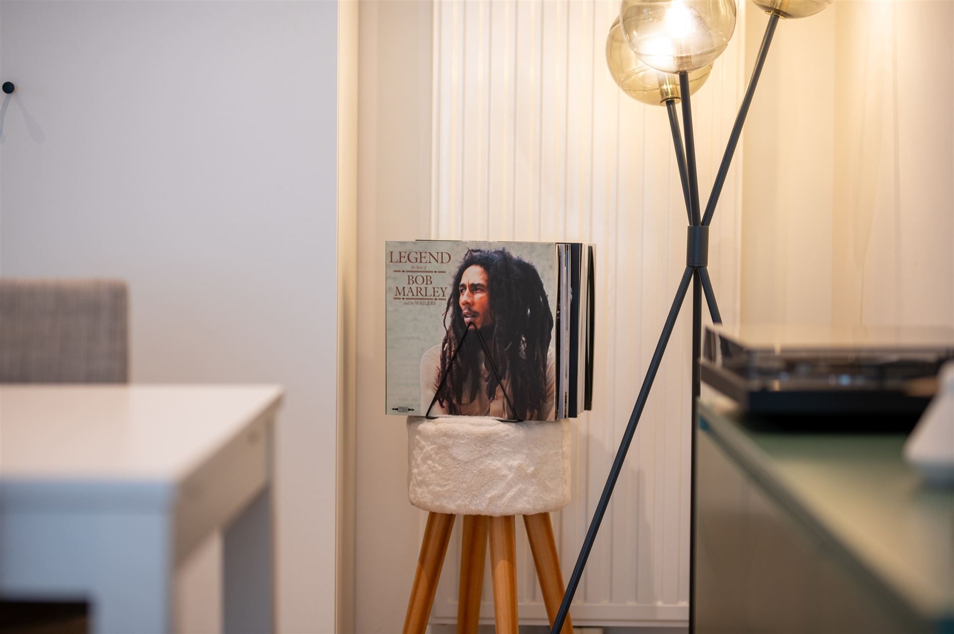 Kwalitatief gerenoveerd gelijkvloers appartement in Drongen! foto 5