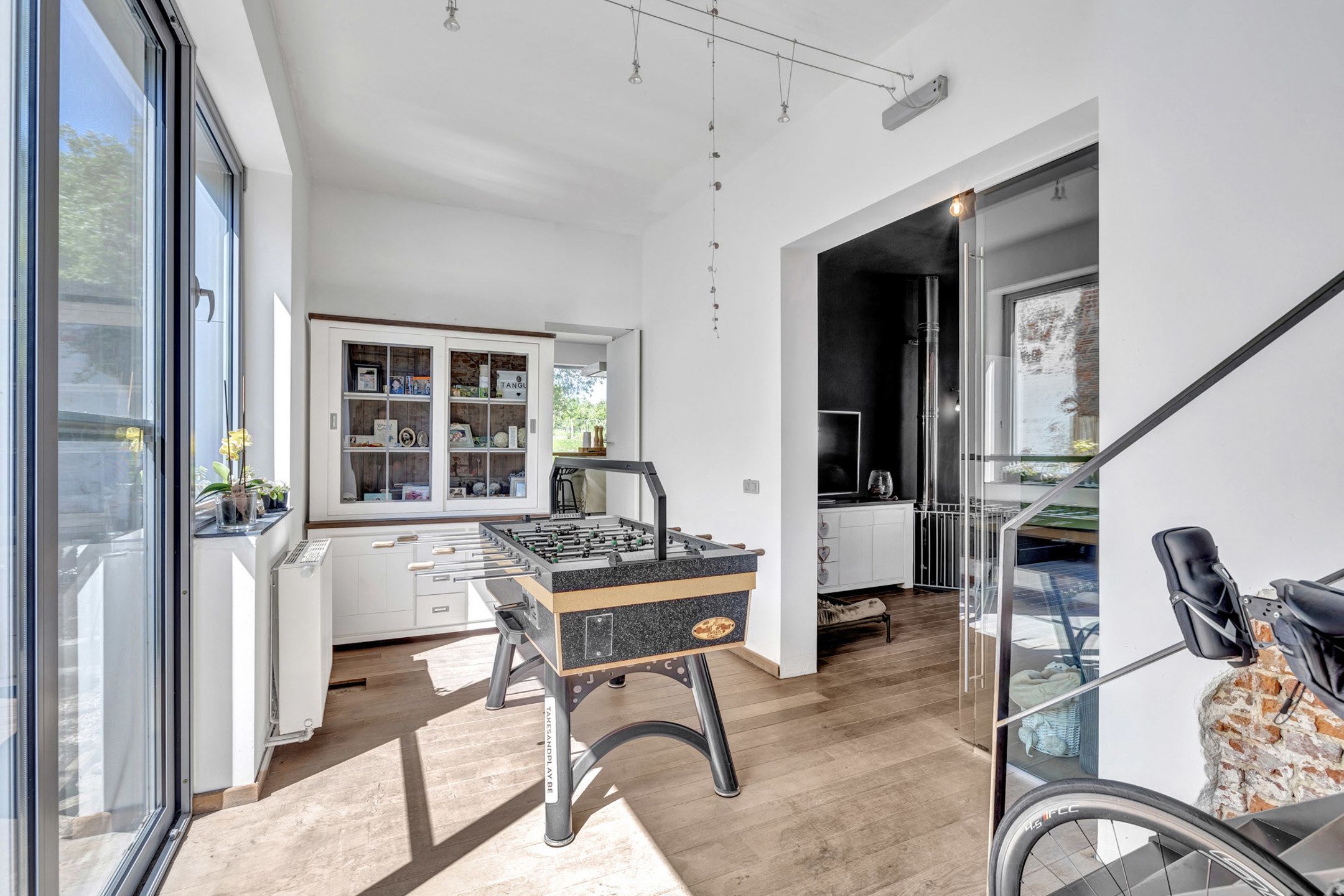 Ruime woning met prachtige tuin en diverse mogelijkheden foto 6