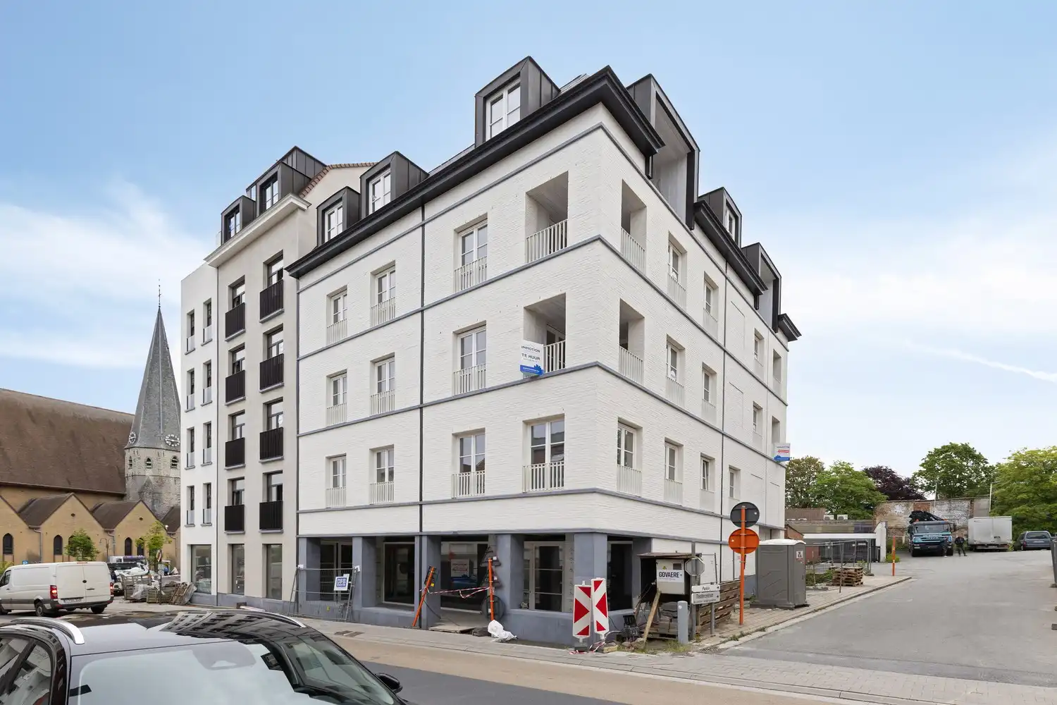 Appartement met royale terrassen en prachtig uitzicht over Zwevegem! foto 4