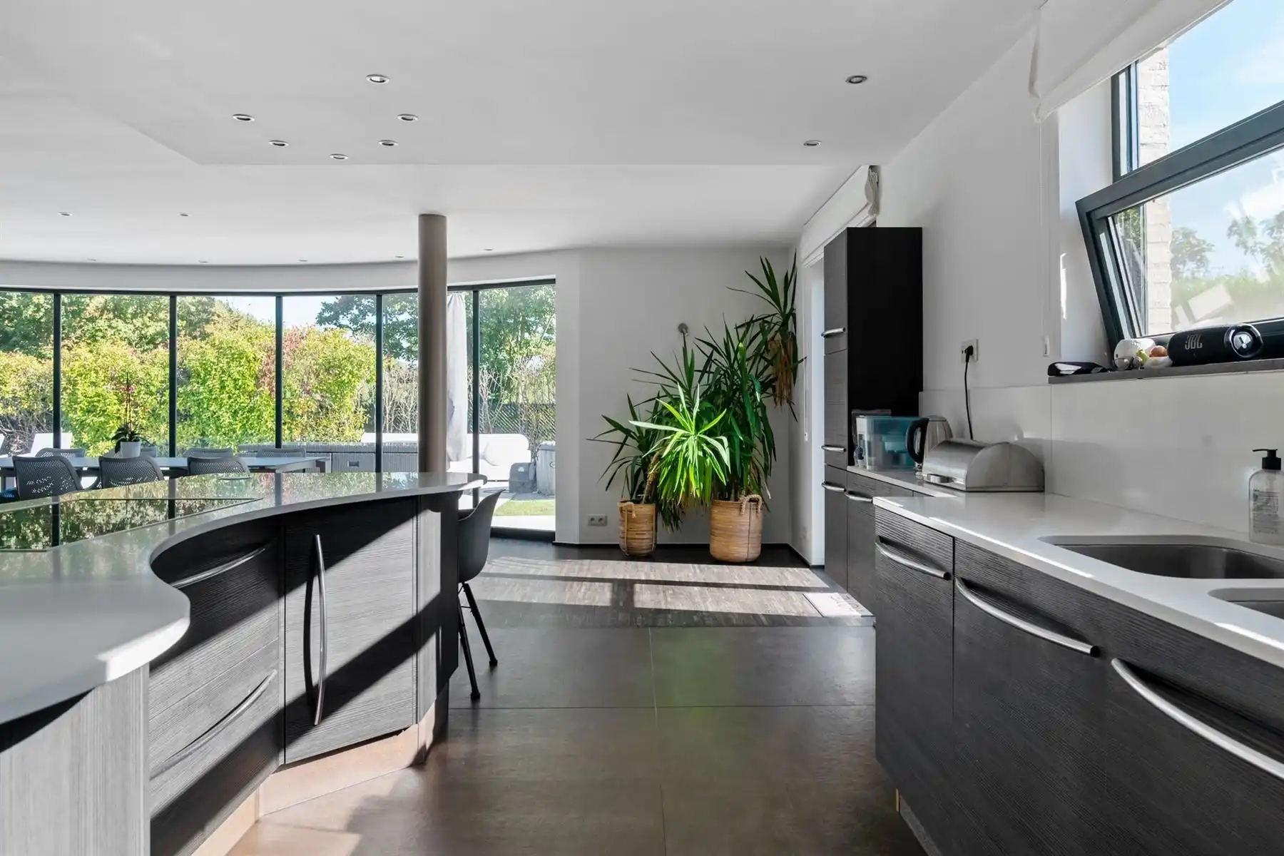  ENERGIEZUINIGE, MODERNE VILLA (2010) MET VERWARMD ZWEMBAD foto 9