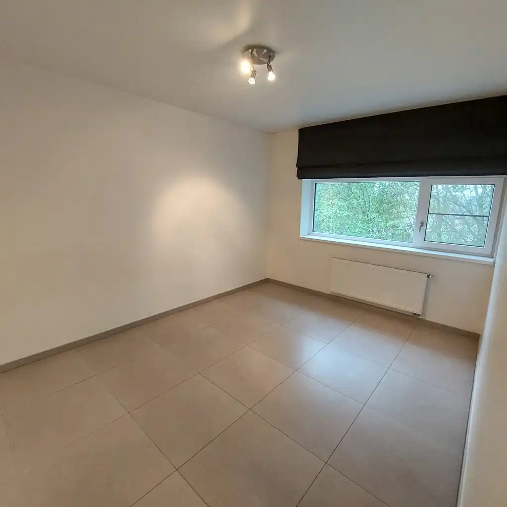 Lichtrijke nieuwbouwwoning met grote tuin in Opwijk! foto 11